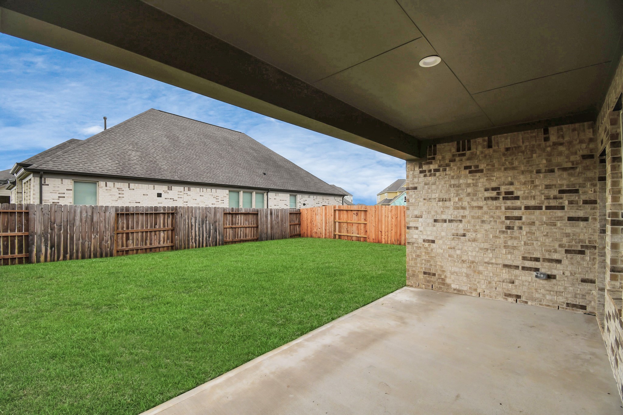 22034 Villa Terrace Drive Property Photo 35