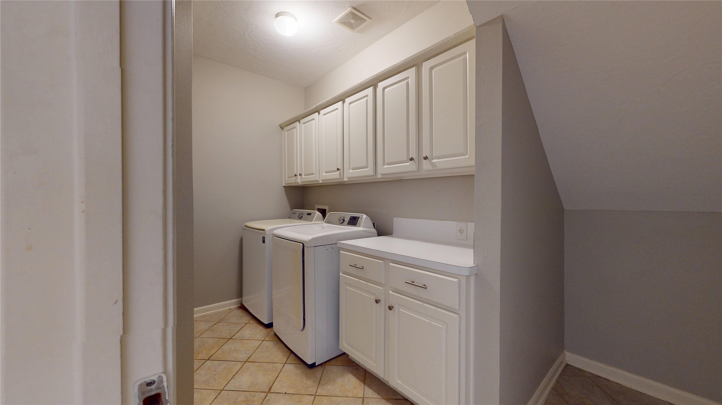 2006 Marchwood Manor Drive Property Photo 11