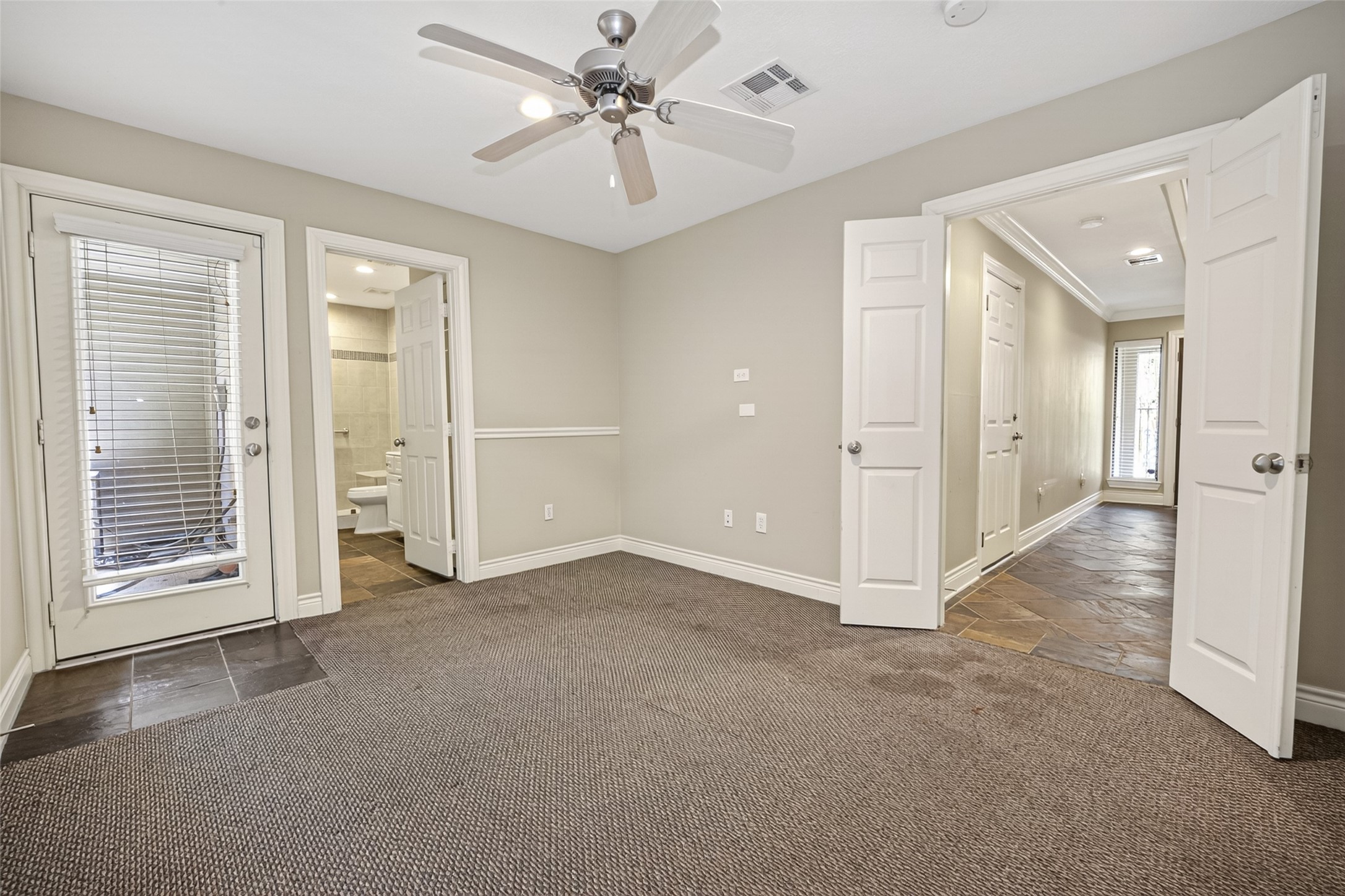 1804 Tuam Street Property Photo 9