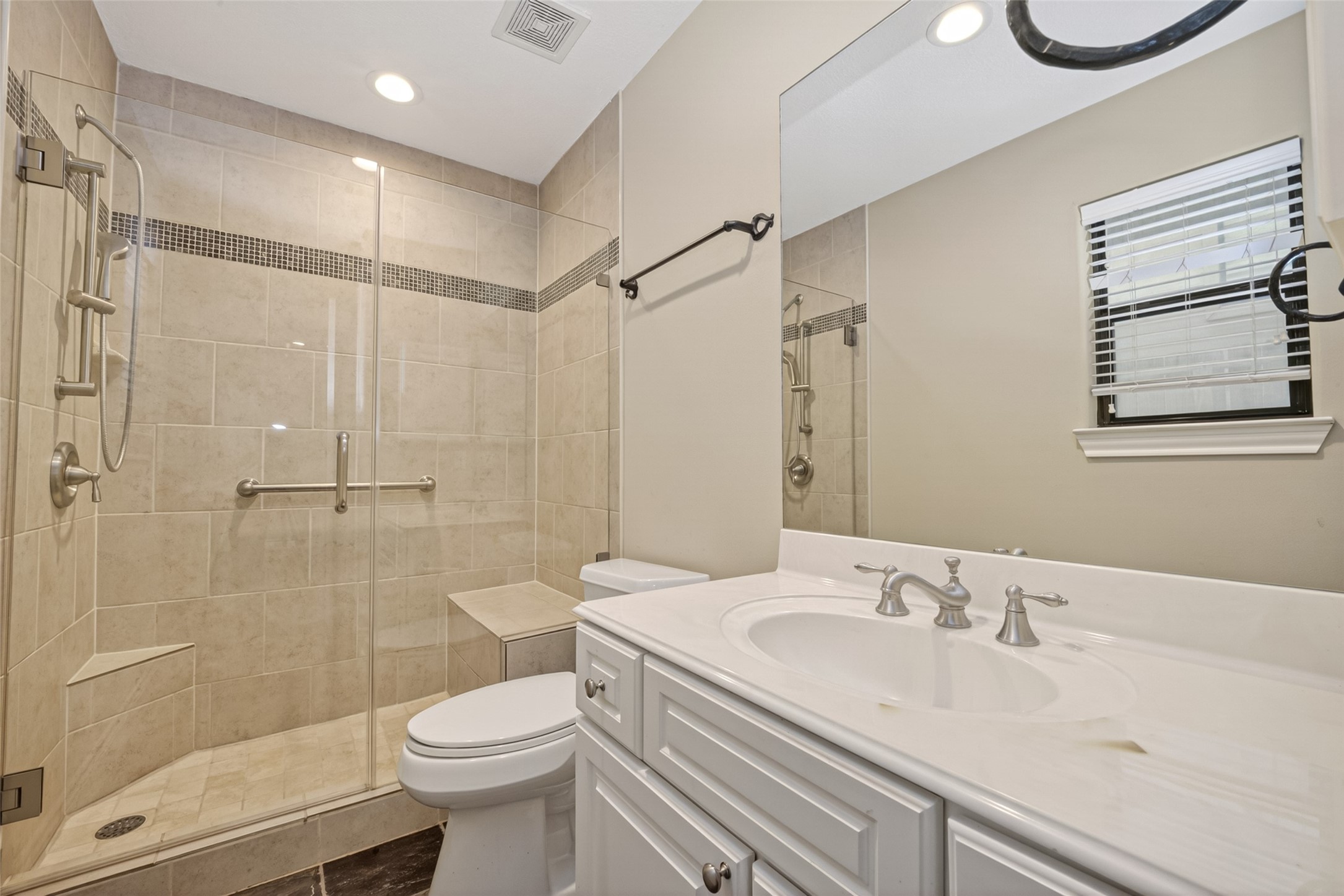 1804 Tuam Street Property Photo 10