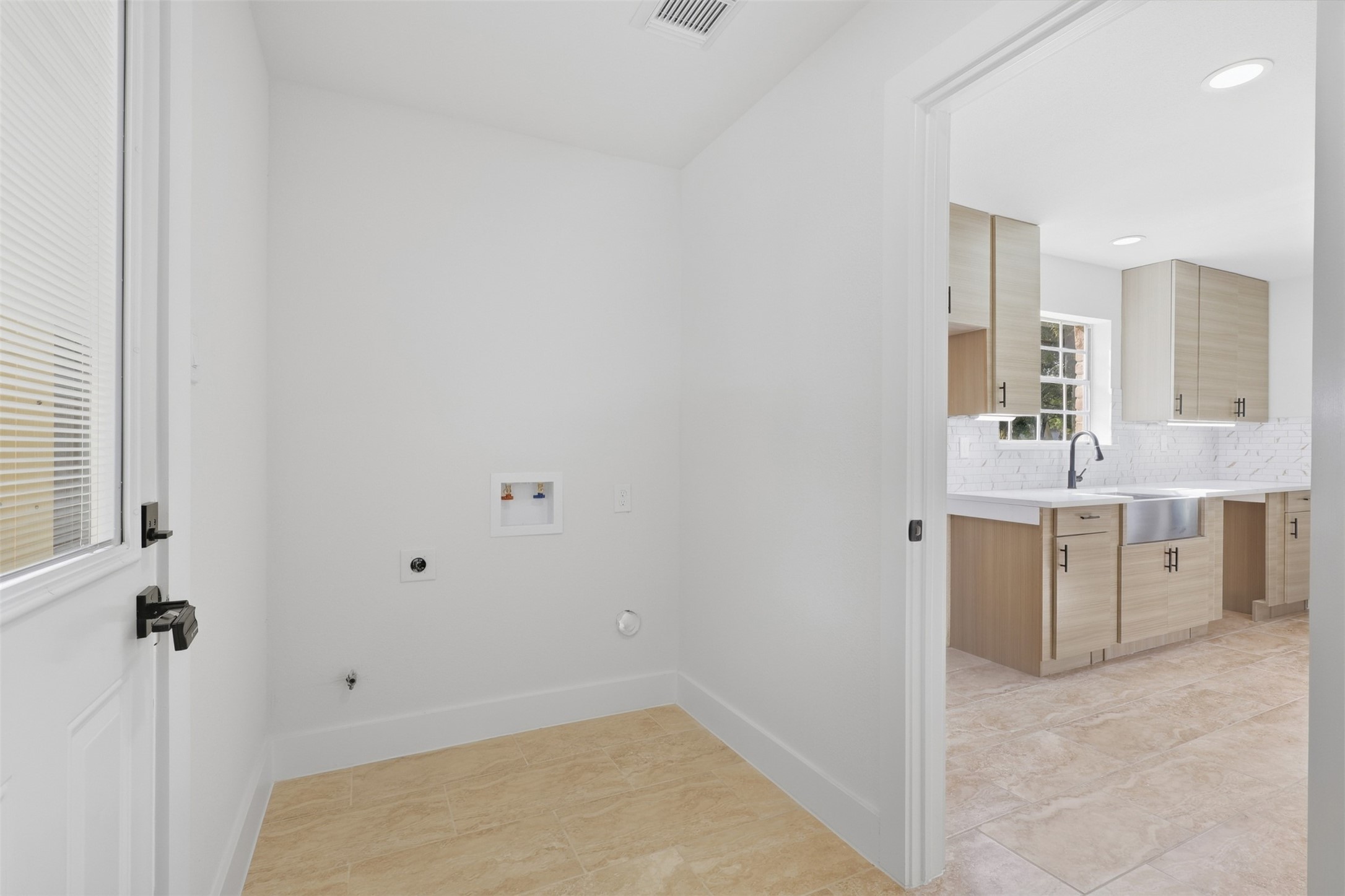 8119 Pine Green Lane Property Photo 17