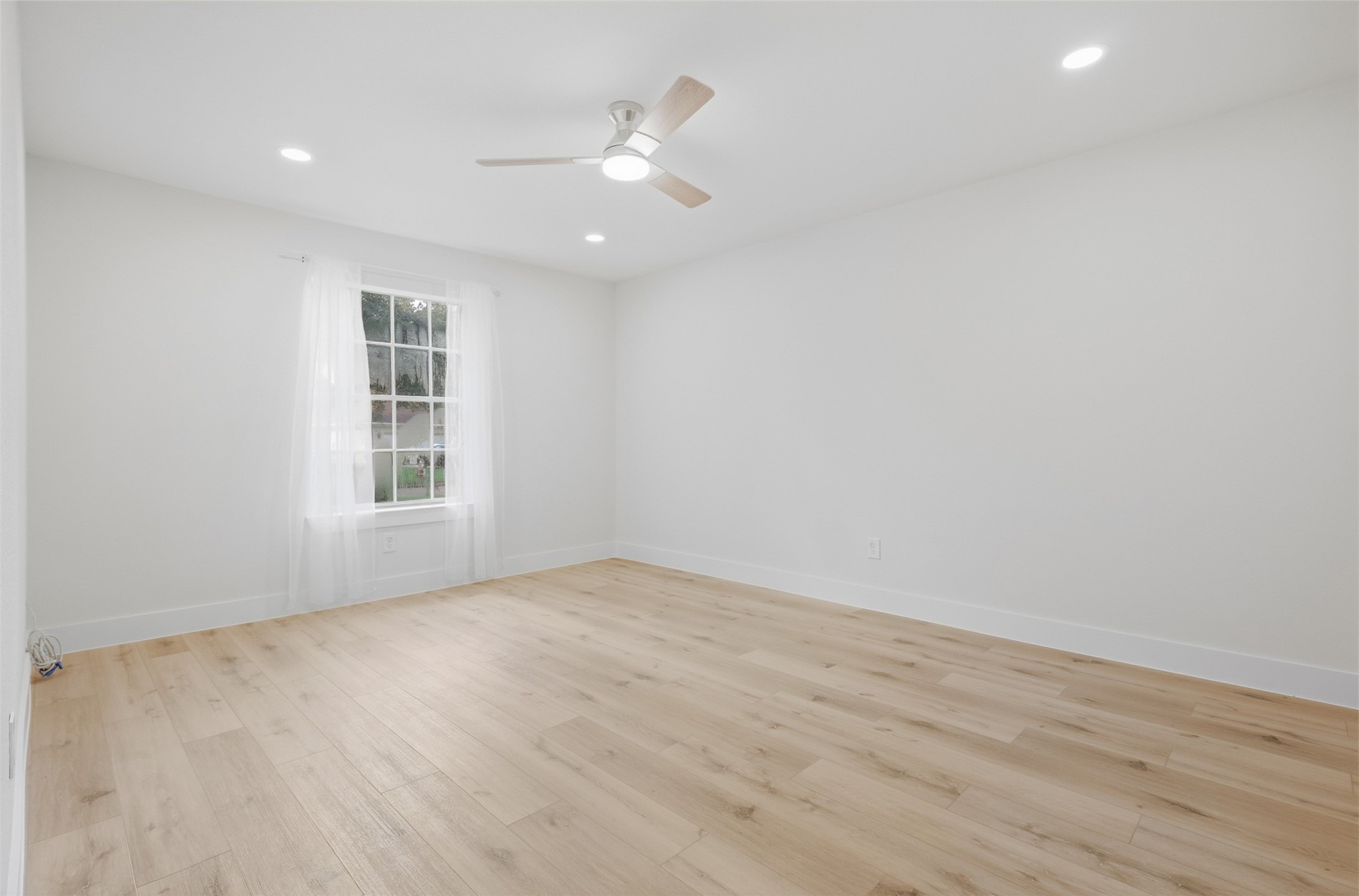 8119 Pine Green Lane Property Photo 24
