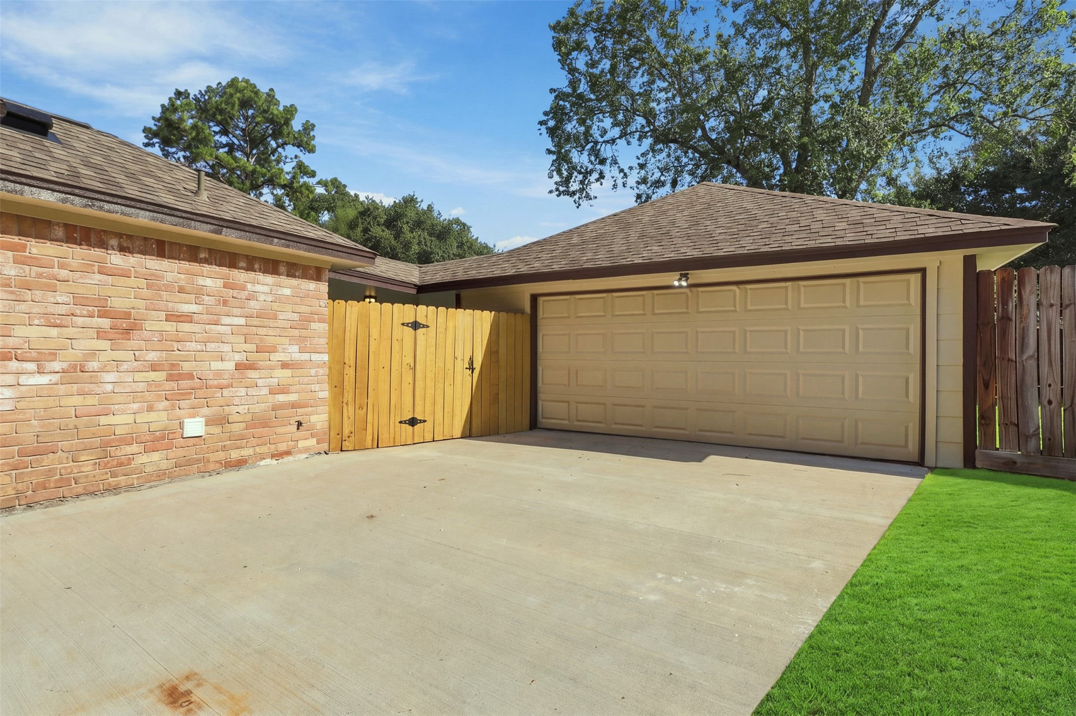 8119 Pine Green Lane Property Photo 42