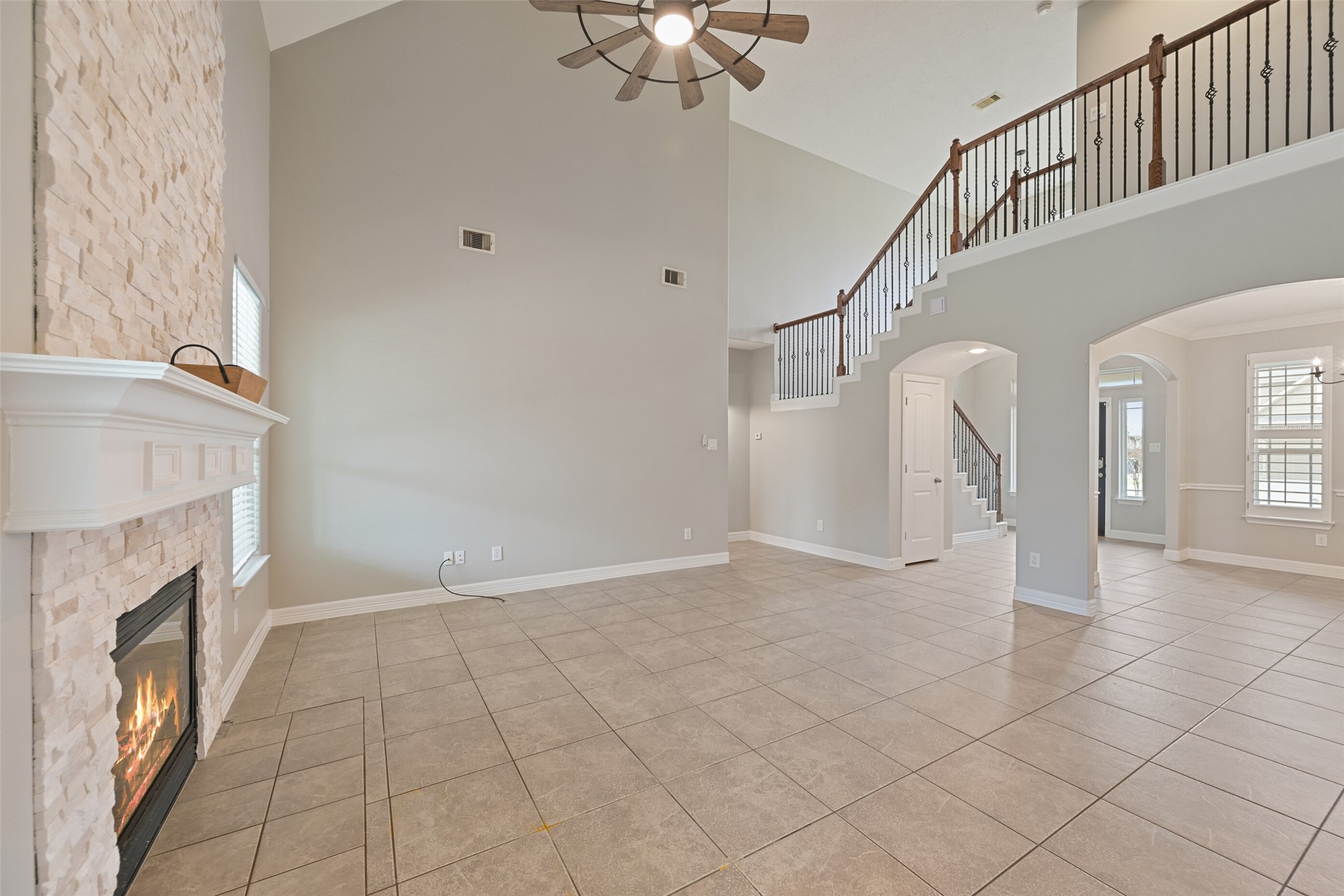 14031 Hawthorne Circle Property Photo 9