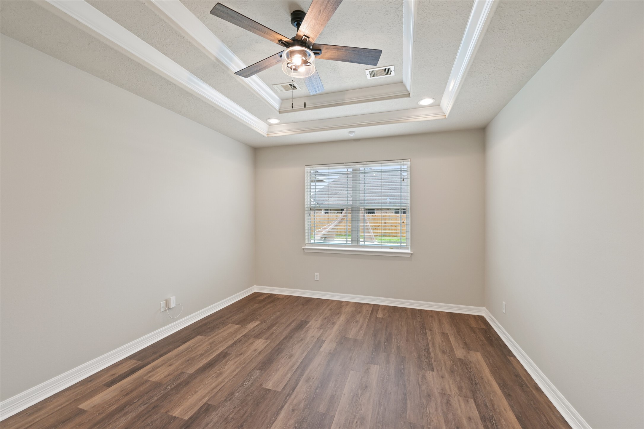 14031 Hawthorne Circle Property Photo 16