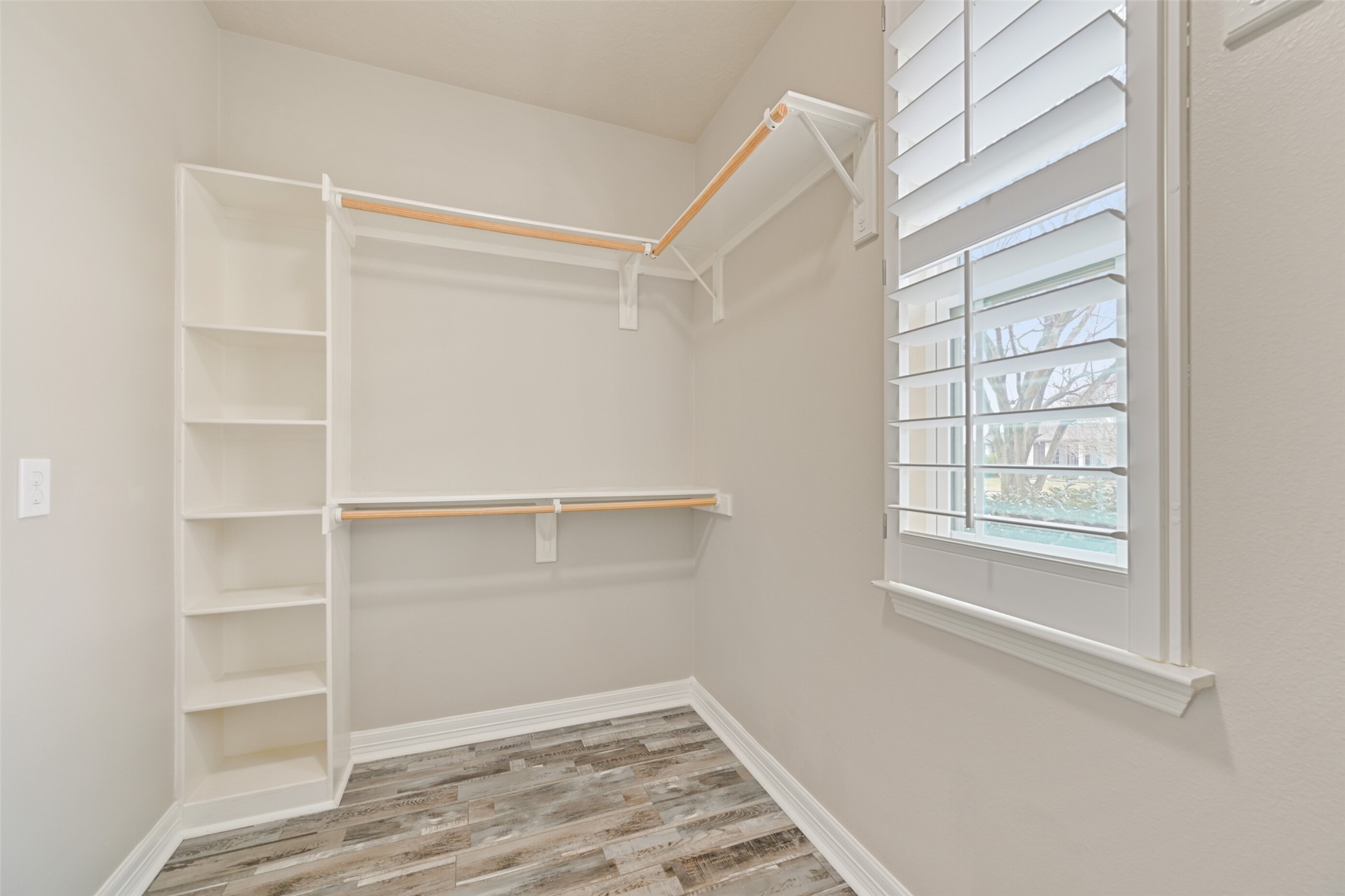14031 Hawthorne Circle Property Photo 21