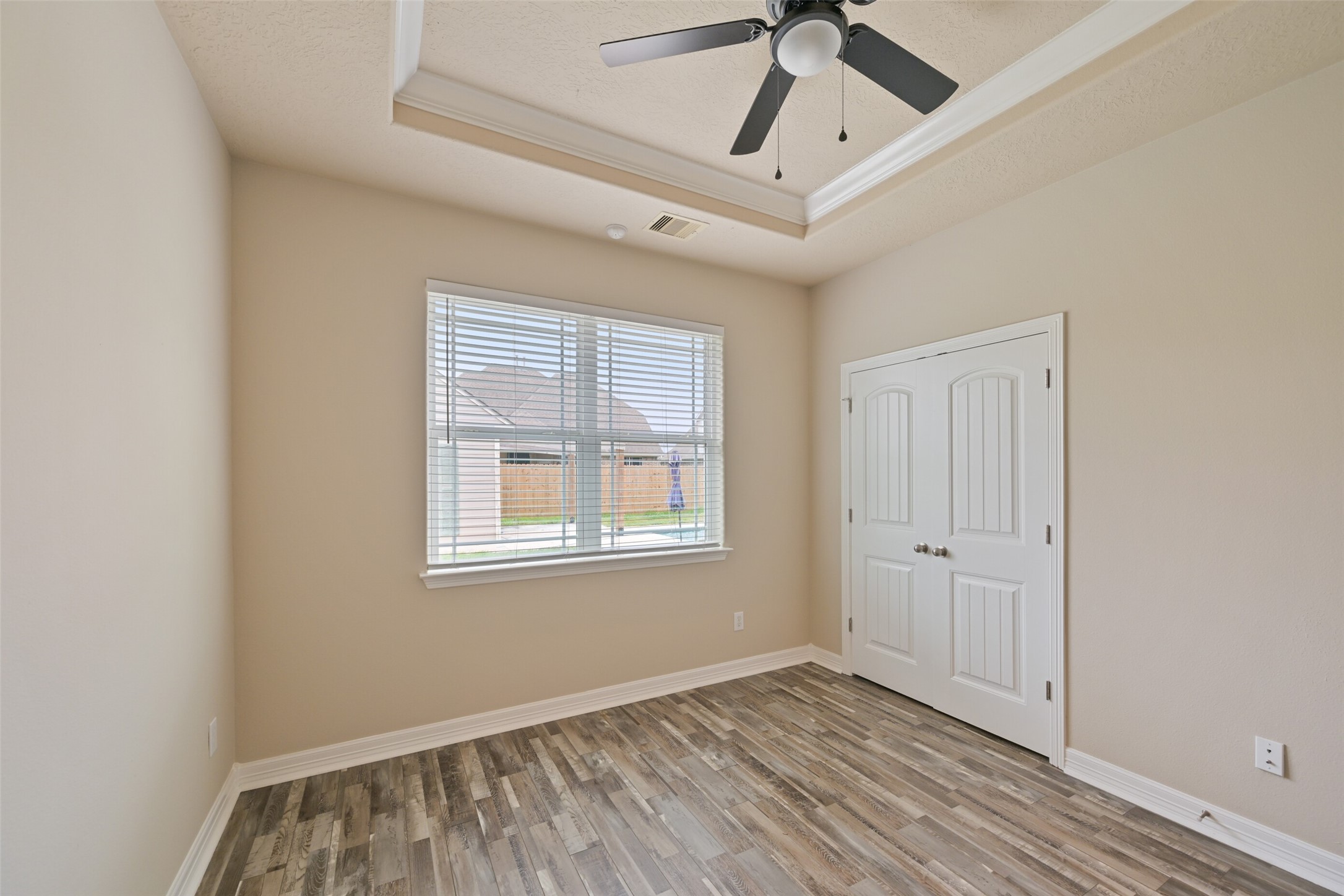 14031 Hawthorne Circle Property Photo 22
