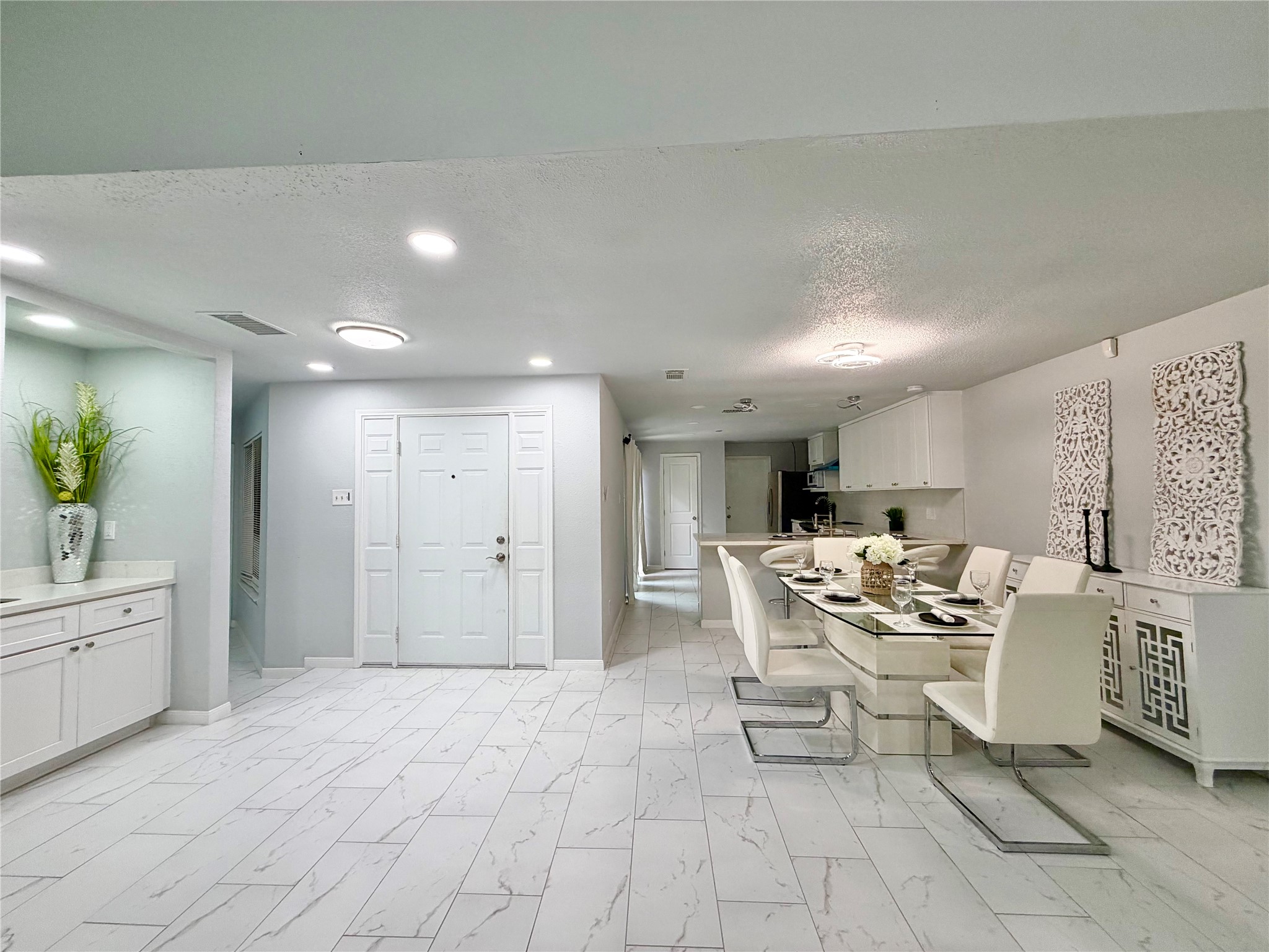 6430 Grandvale Drive Property Photo