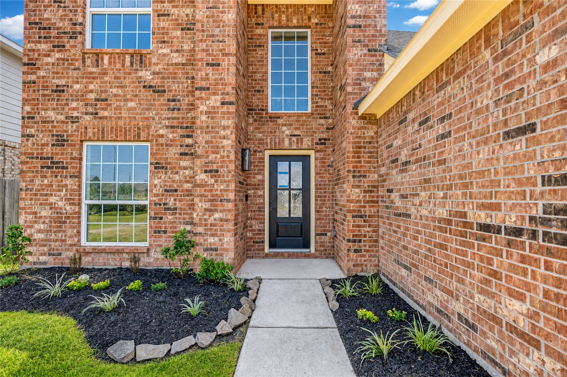 9918 Wood Wind Court Property Photo 3