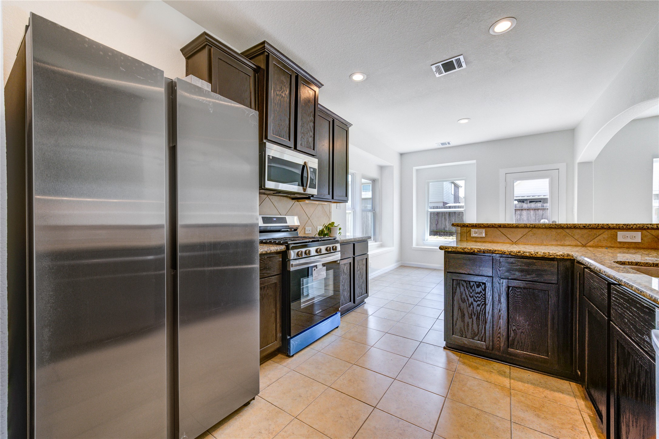 9918 Wood Wind Court Property Photo 10
