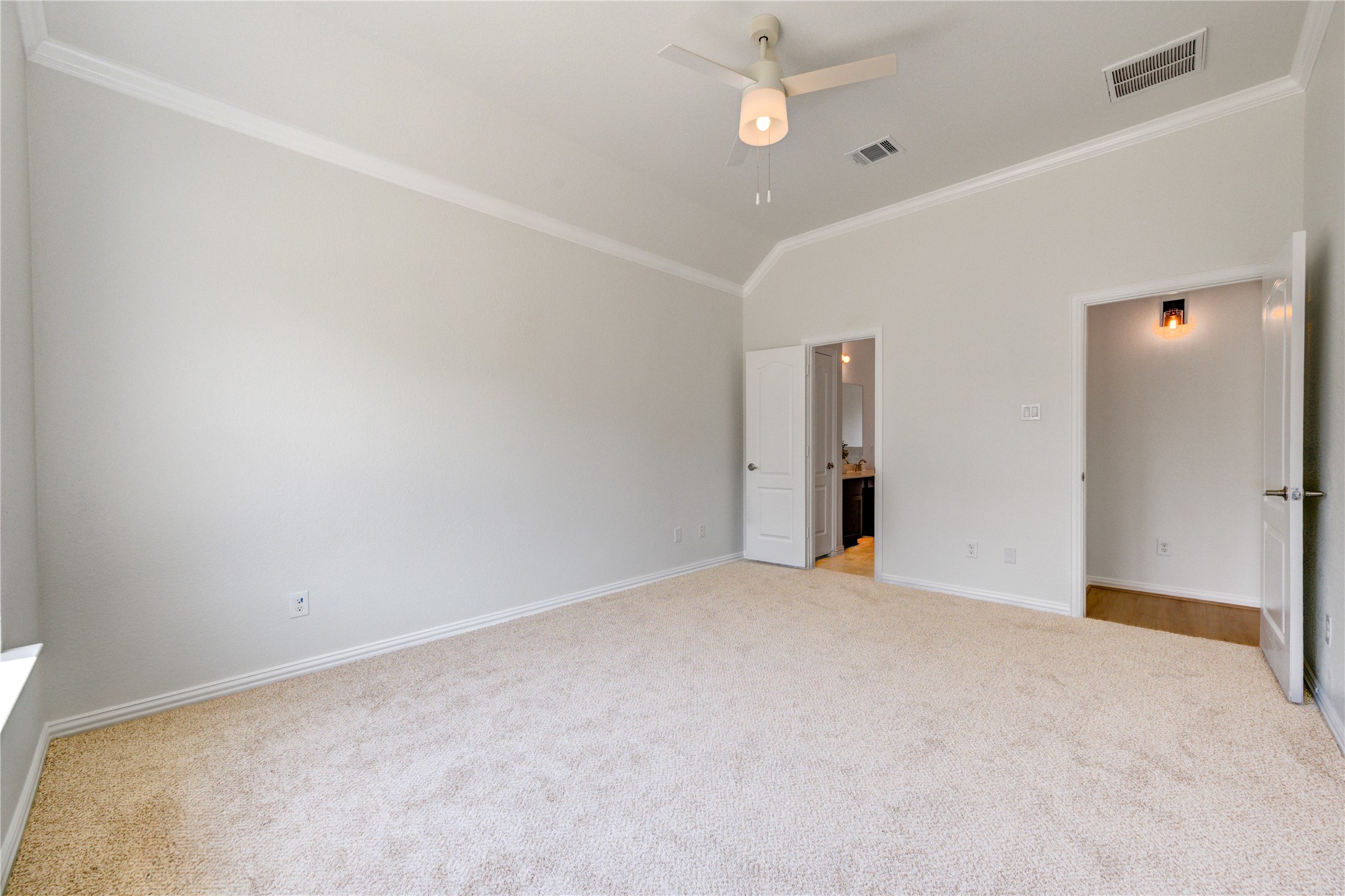 9918 Wood Wind Court Property Photo 24