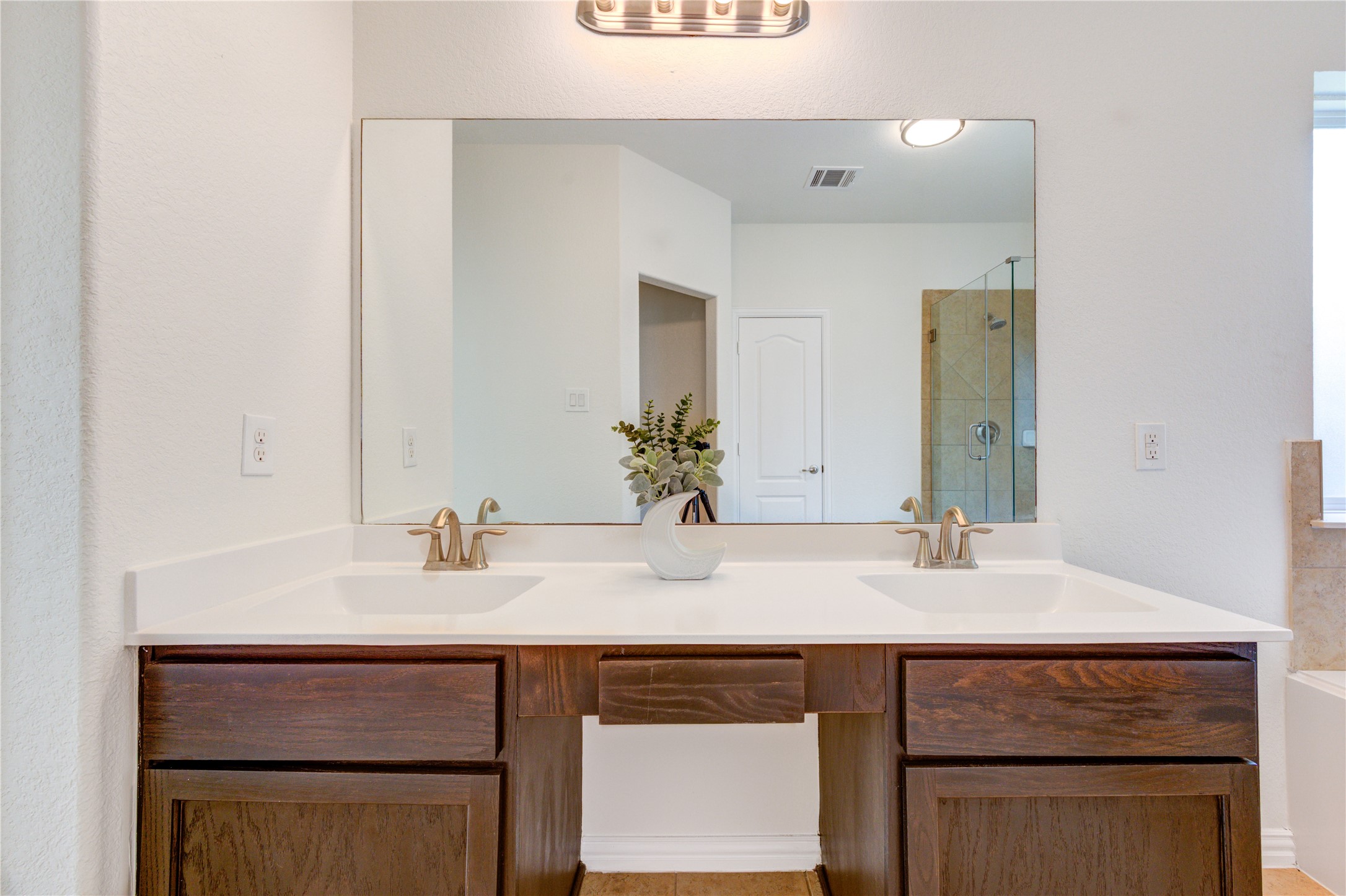 9918 Wood Wind Court Property Photo 27