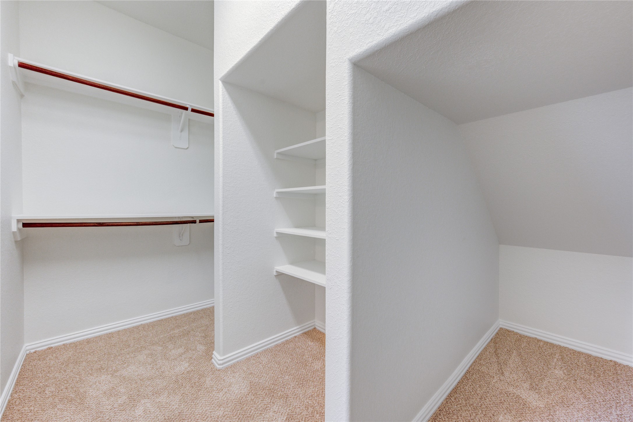 9918 Wood Wind Court Property Photo 29