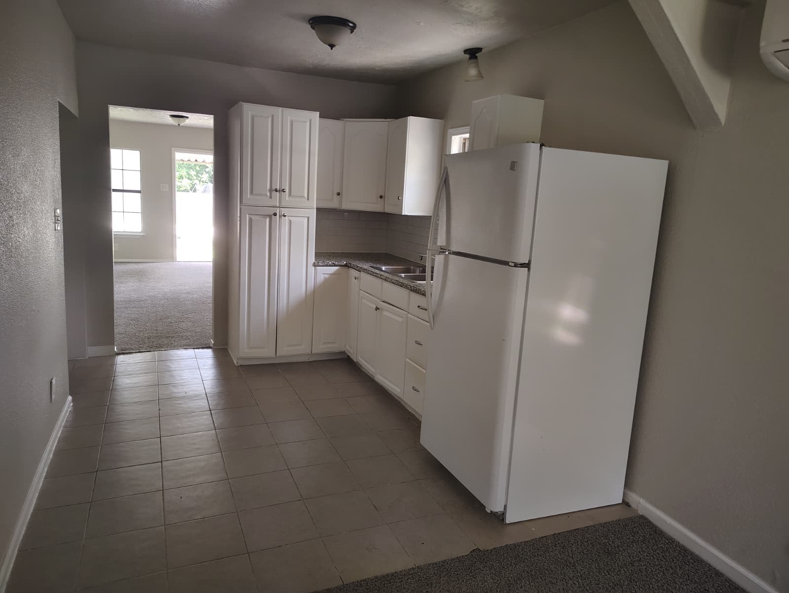 242 Bolden Street Property Photo 6