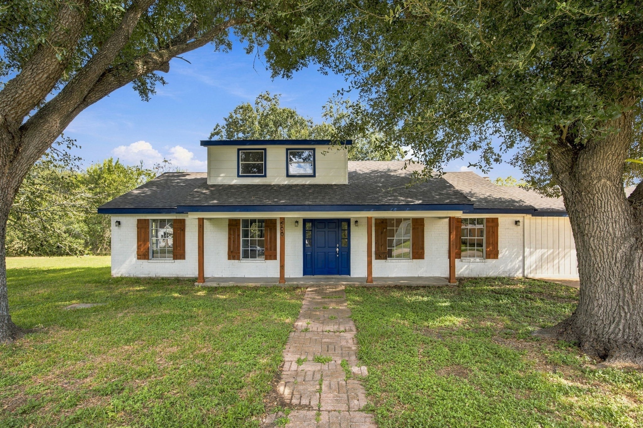 500 E Davitt Street Property Photo 1