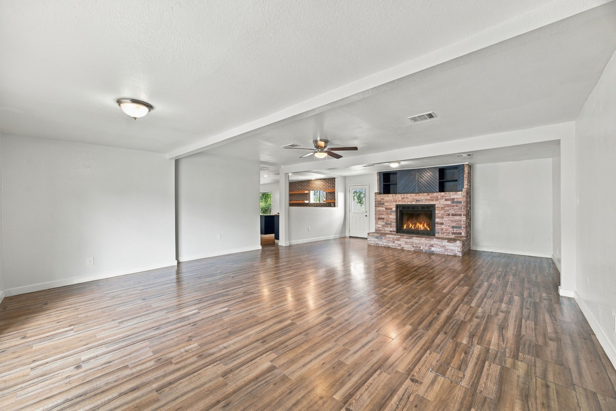 500 E Davitt Street Property Photo 17