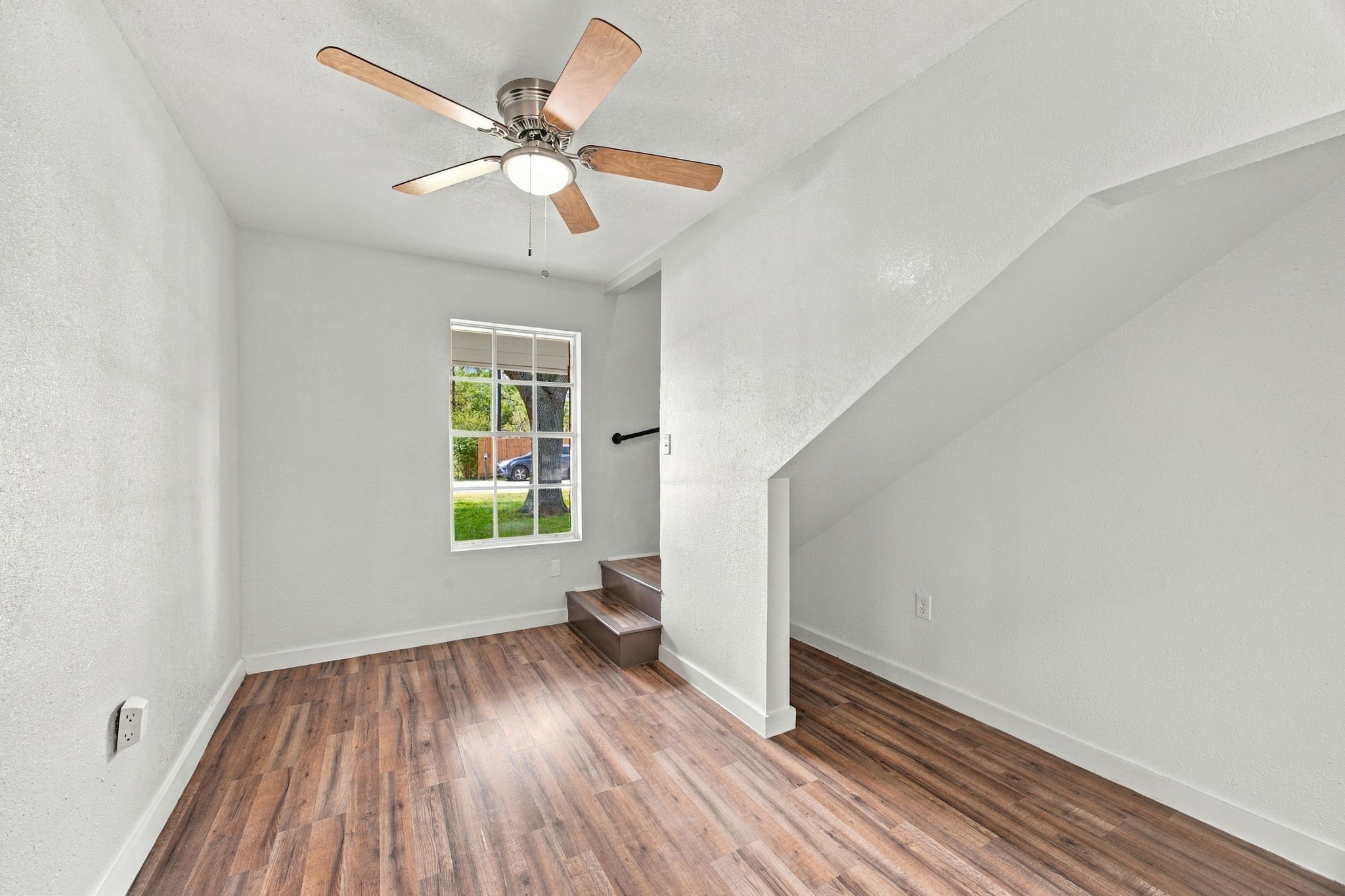 500 E Davitt Street Property Photo 25