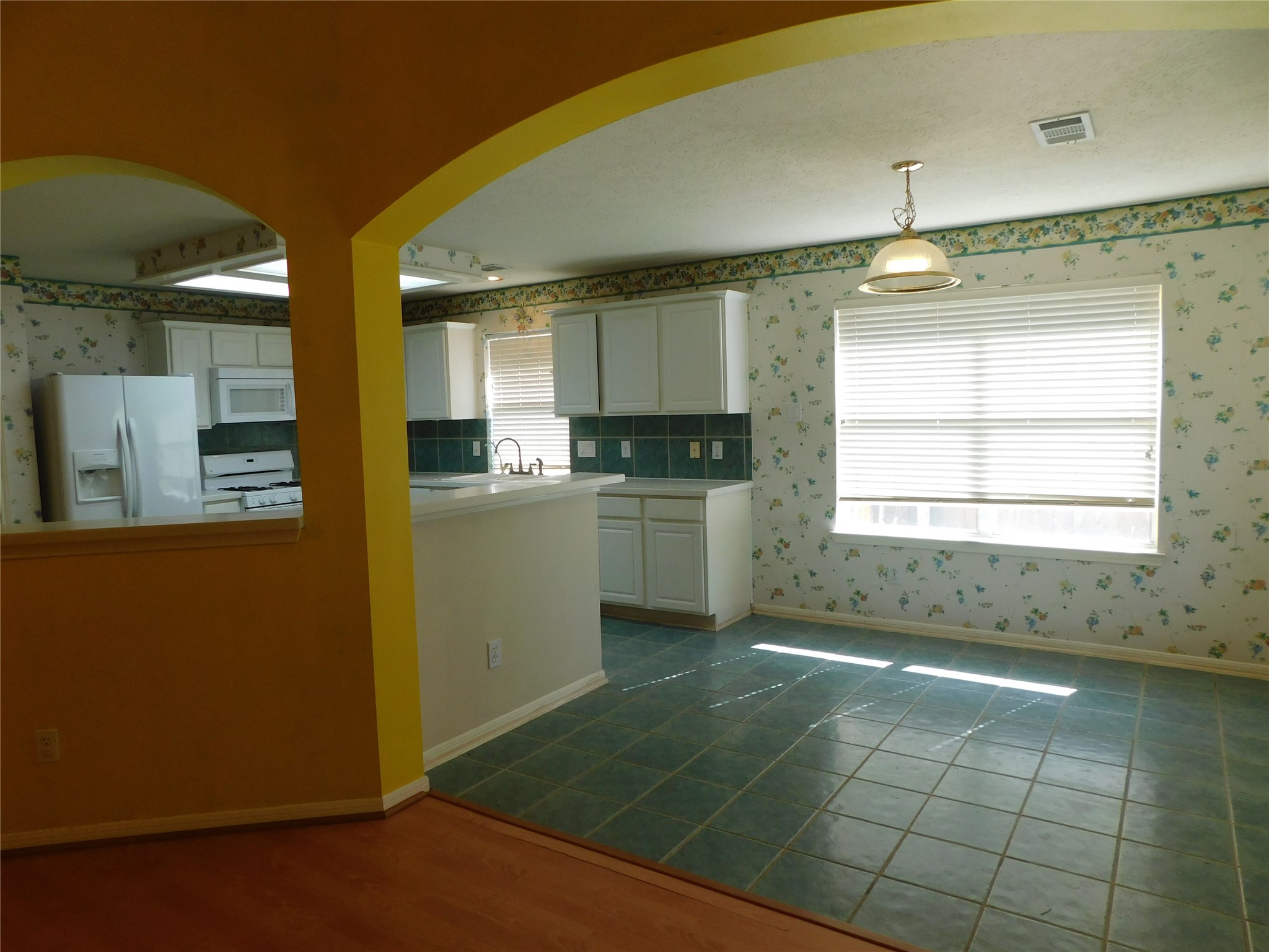 3702 Heritage Colony Drive Property Photo 12