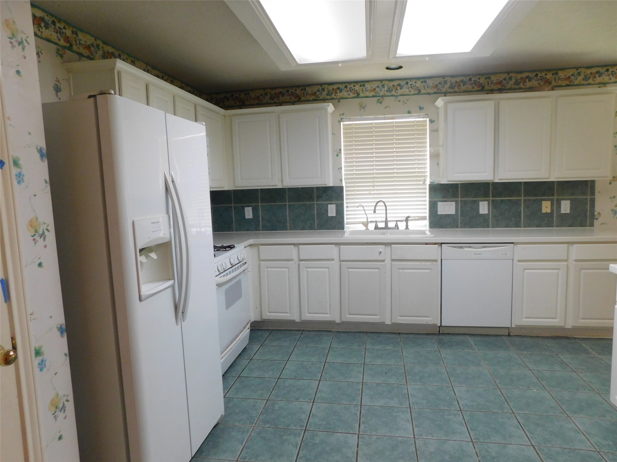 3702 Heritage Colony Drive Property Photo 48
