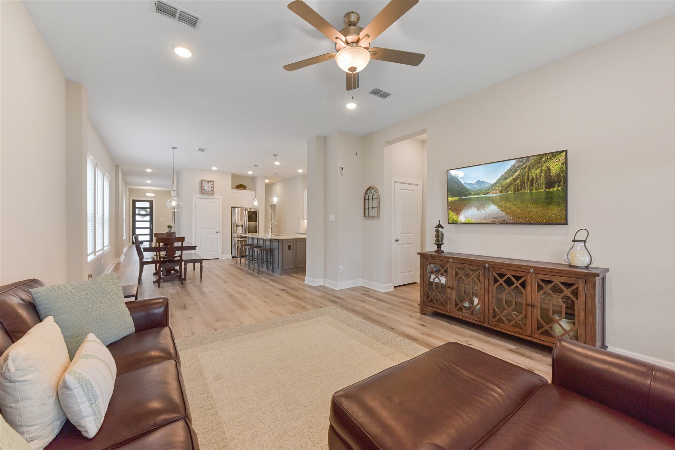 10714 Deer Path Drive Property Photo 11