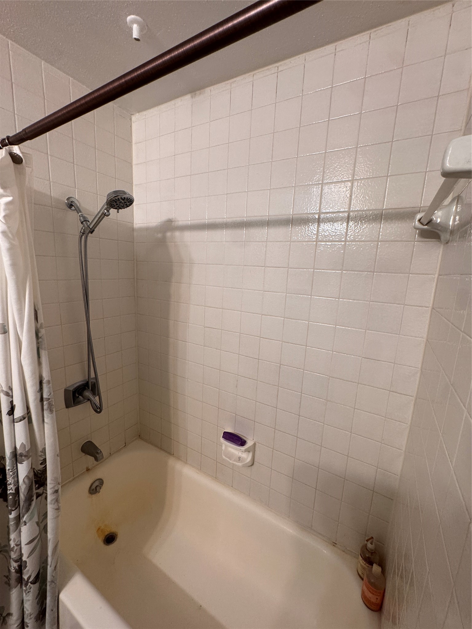 3100 Walnut Bend Lane 201 Property Photo 11