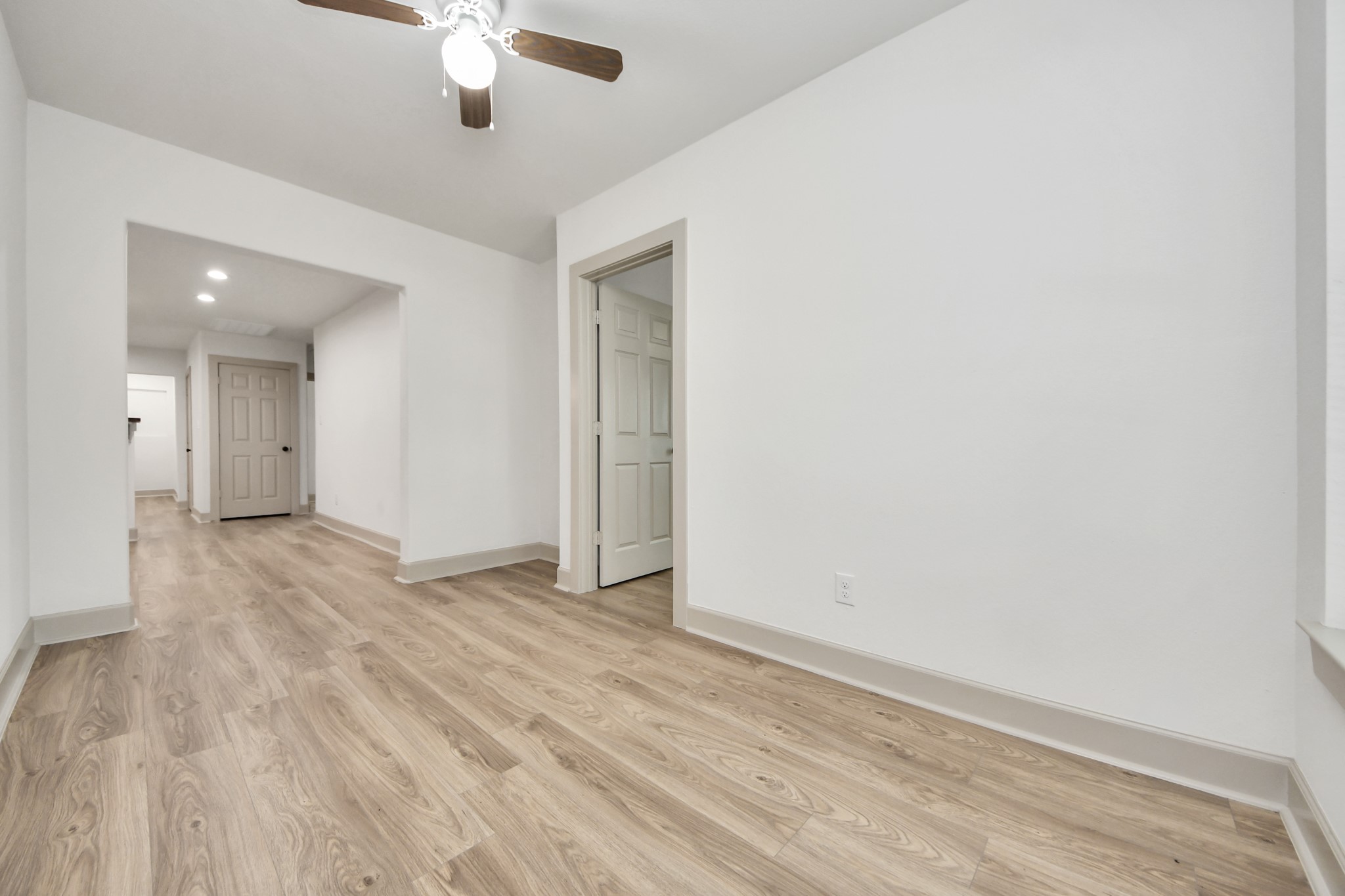 2919 Rosedale Street B Property Photo 9