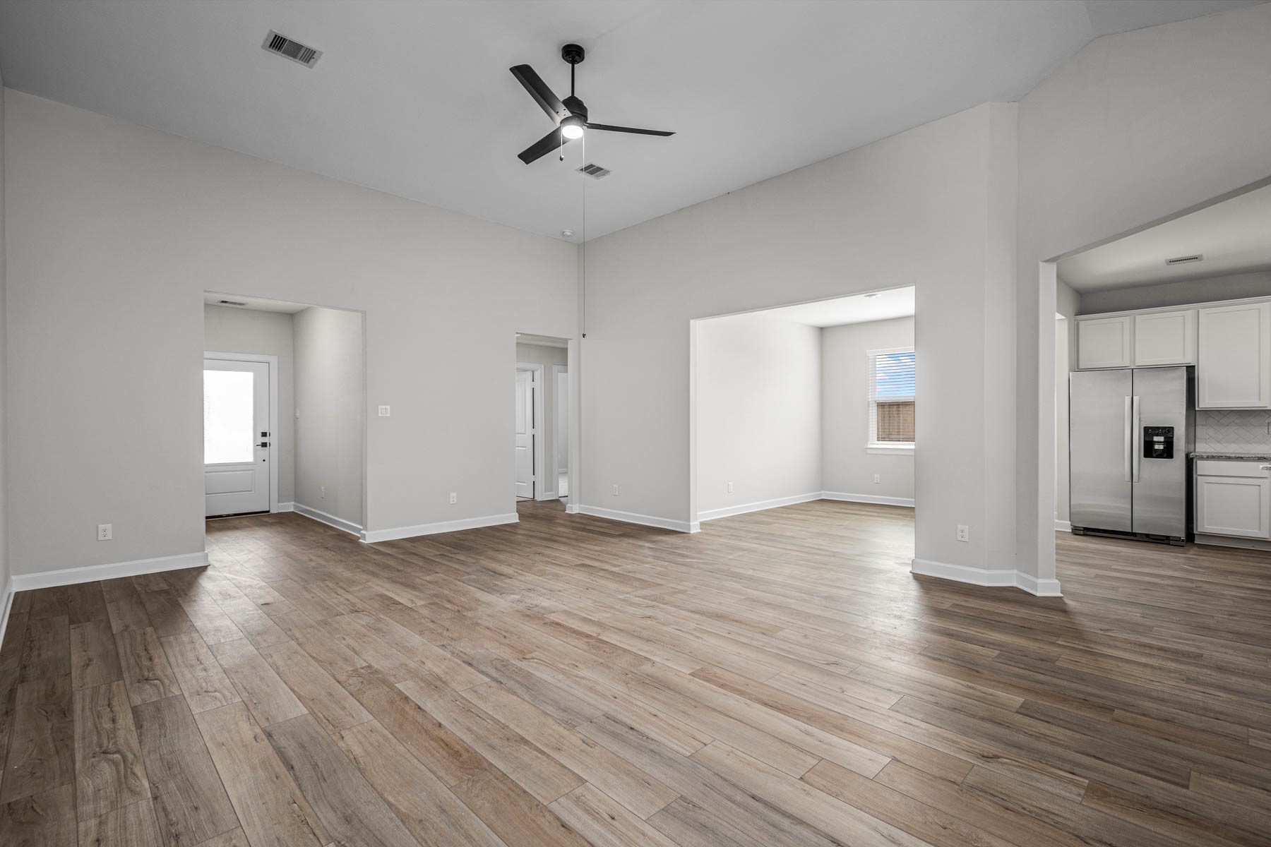 2917 Fair Wind Lane Property Photo 2