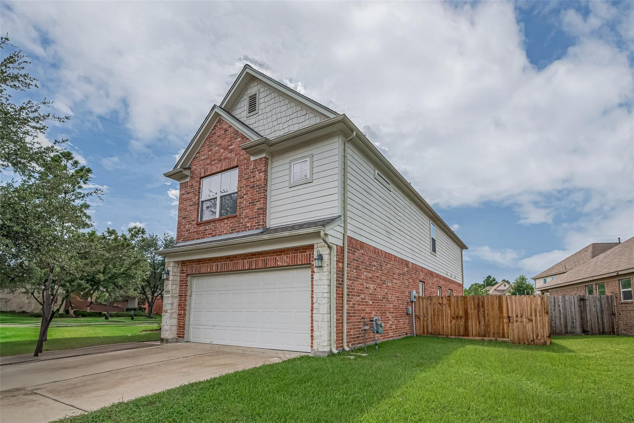 5003 Forest Moss Court Property Photo 6