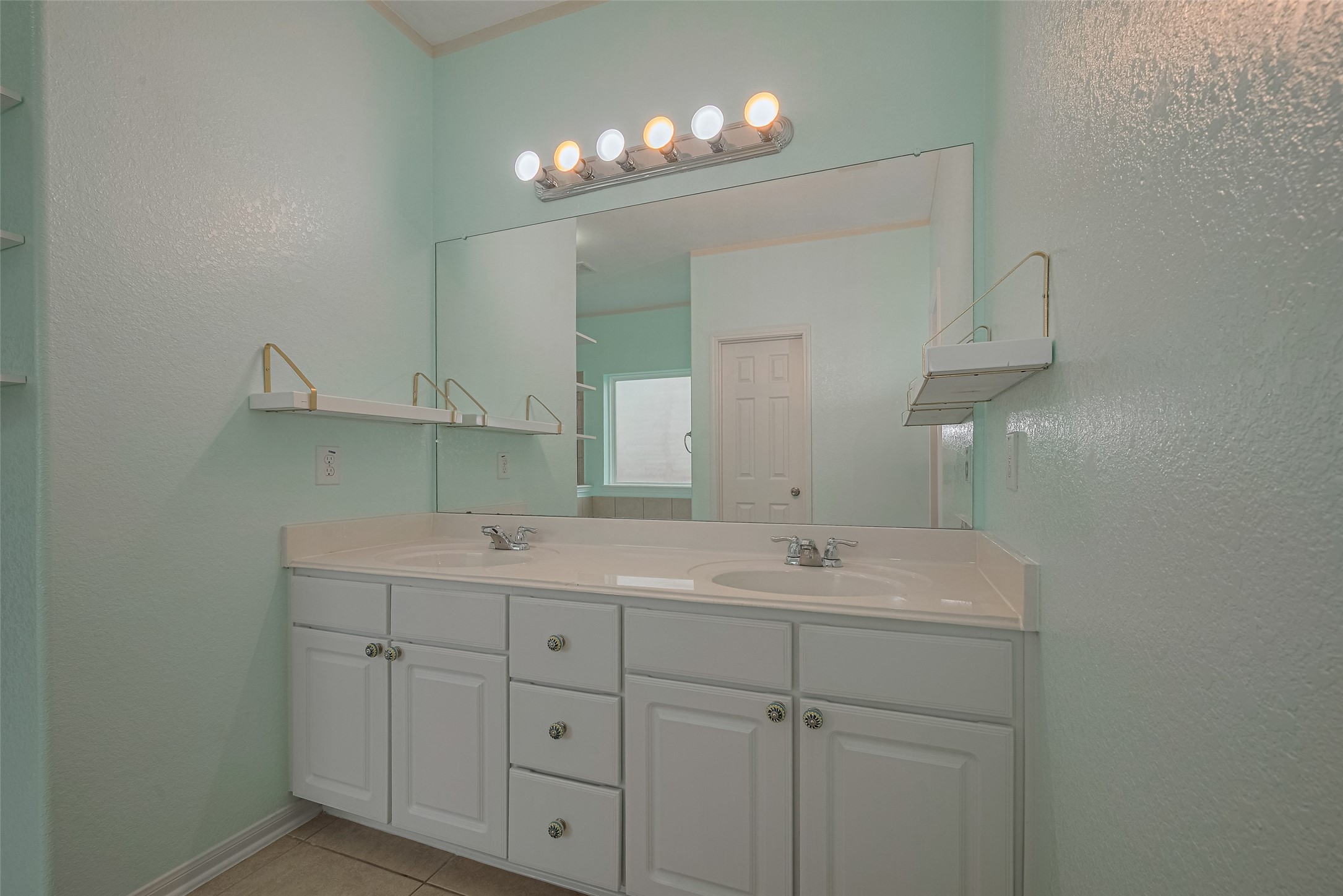 5003 Forest Moss Court Property Photo 33