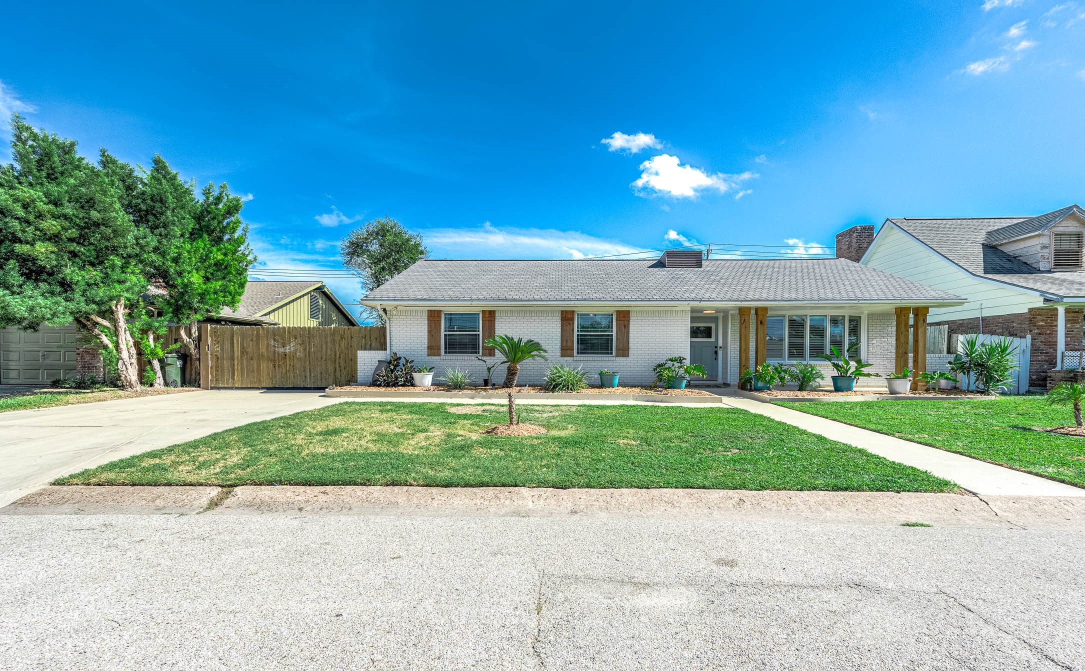 6513 Golf Crest Drive Property Photo