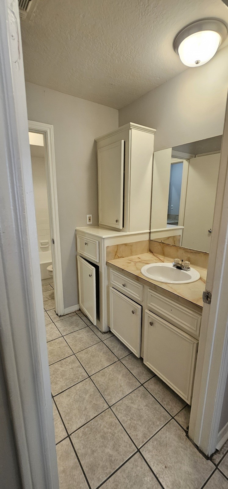 11507 Nobility Drive C Property Photo 8