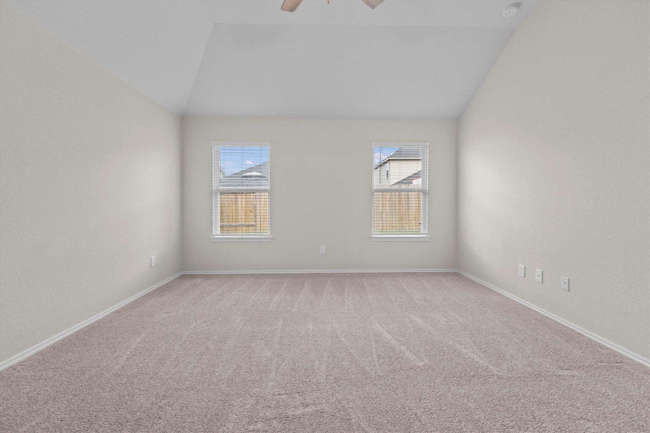 22635 Rosy Heights Trail Property Photo 14