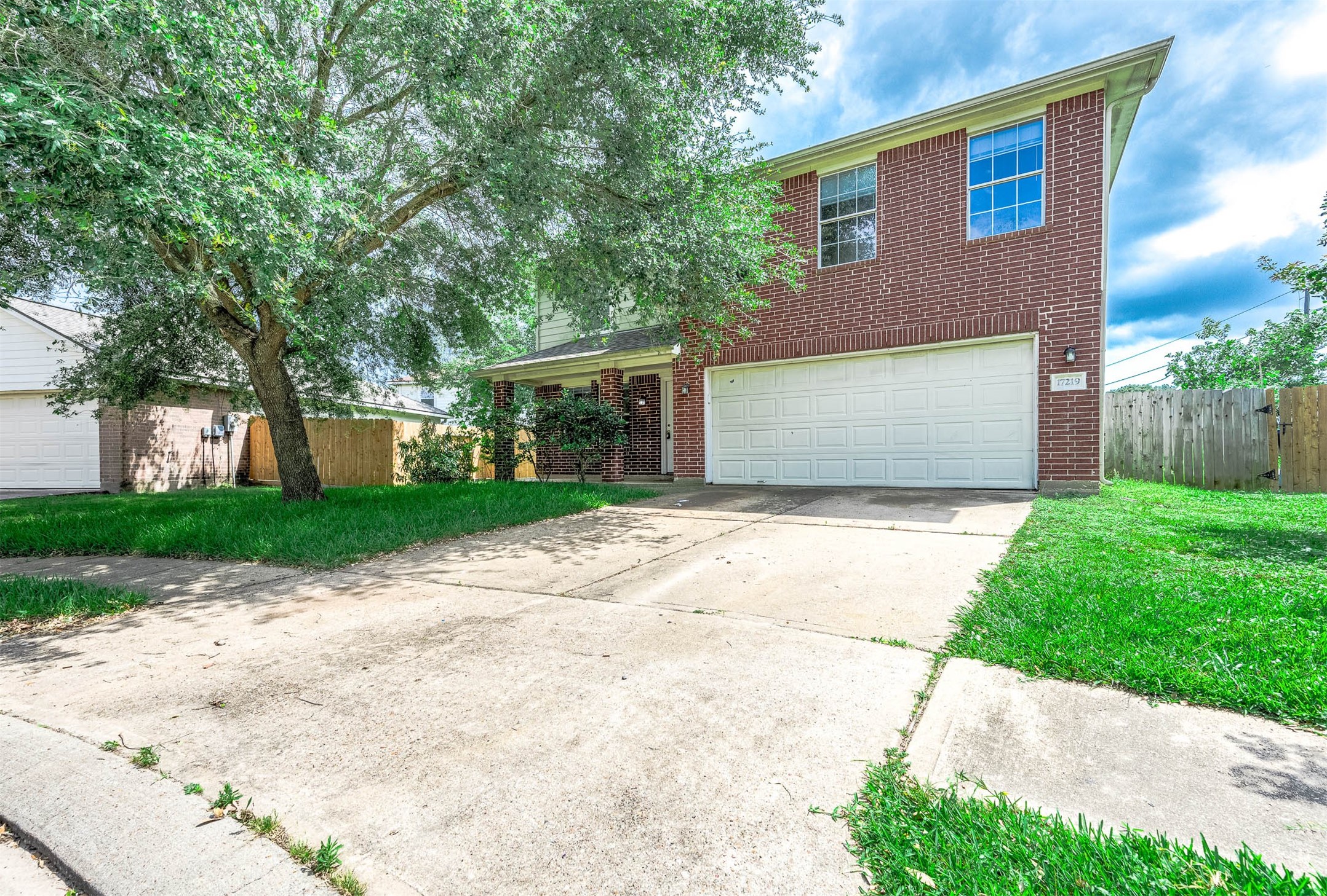 17219 Morning Blossom Place Property Photo 2