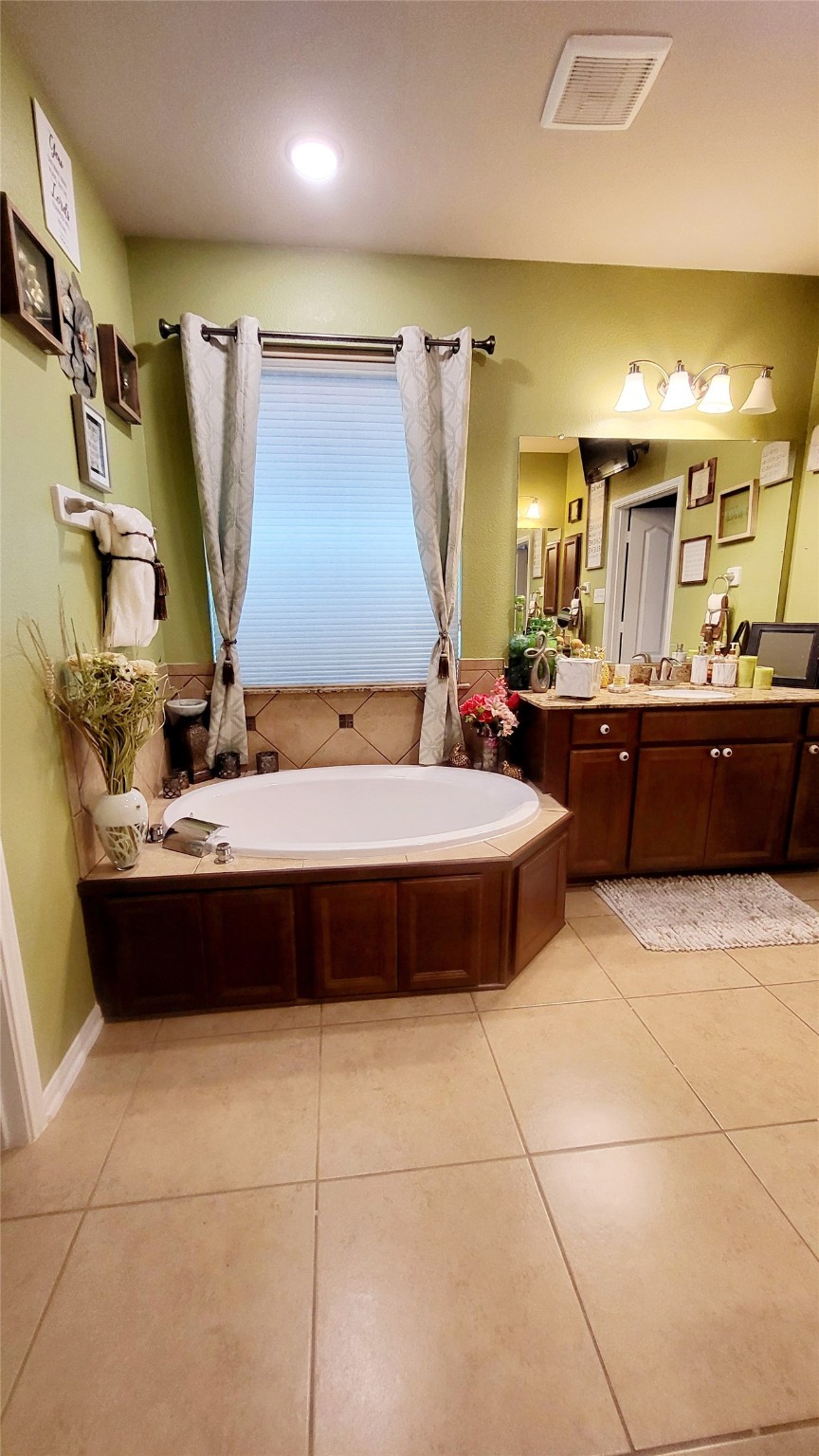 7708 River Pass Drive Property Photo 15