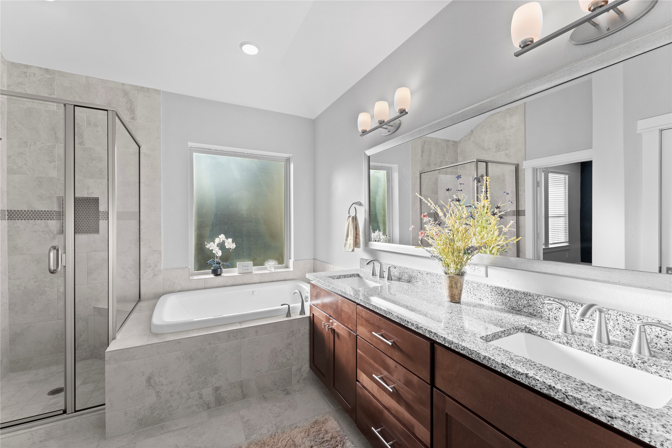 817 Kamano Avenue Property Photo 18