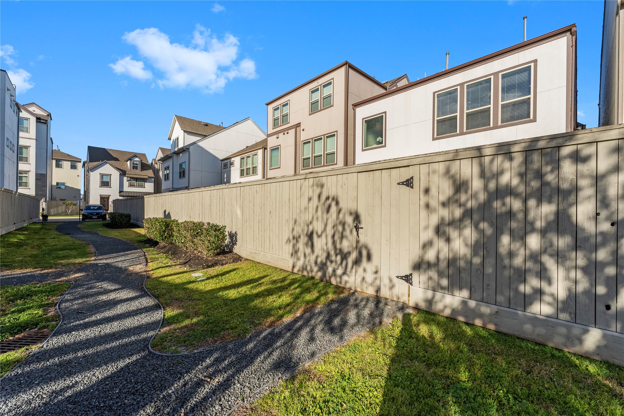 817 Kamano Avenue Property Photo 28