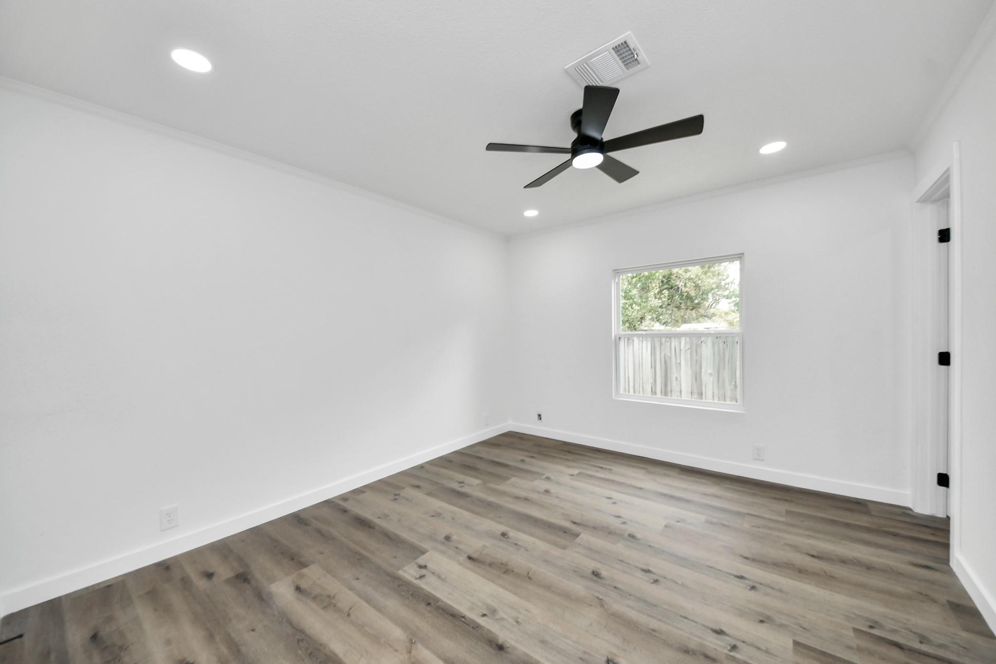 11707 Greenglen Drive Property Photo 20