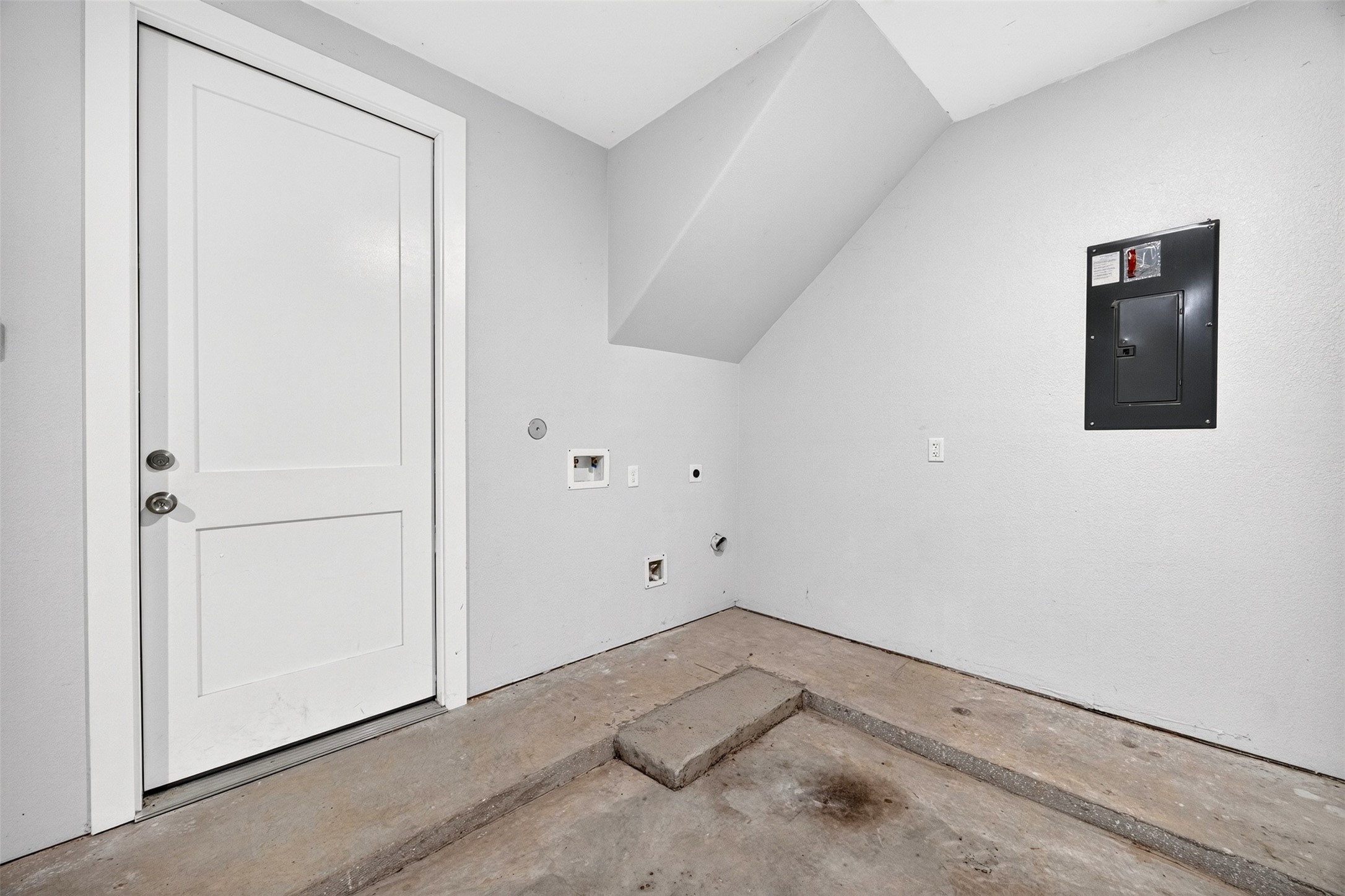 2310 Detering Street B Property Photo 26