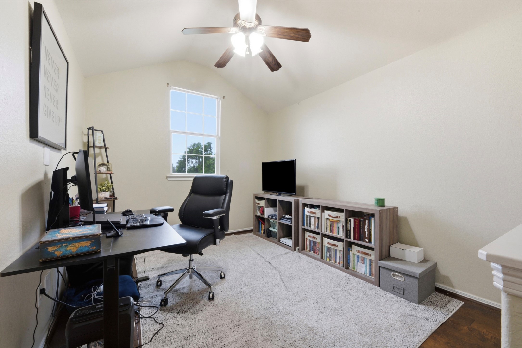 10534 Willow Park View Property Photo 14
