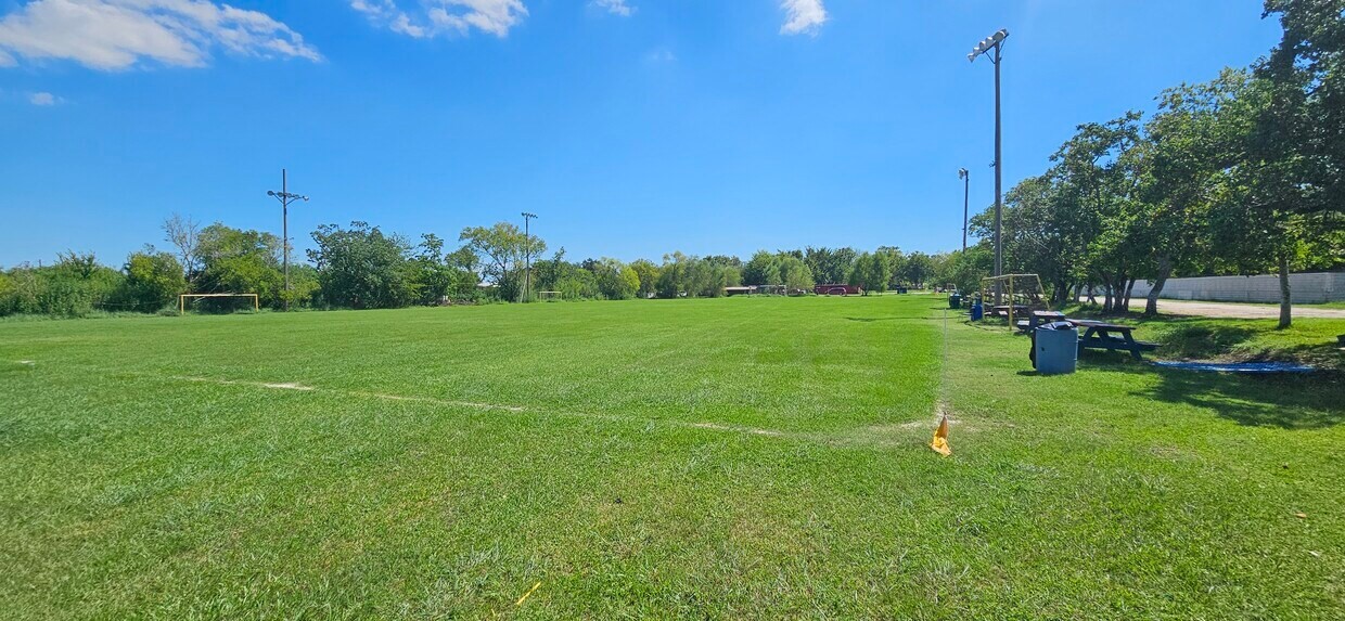 2510 W Cedar Bayou Lynchburg Road Property Photo 7