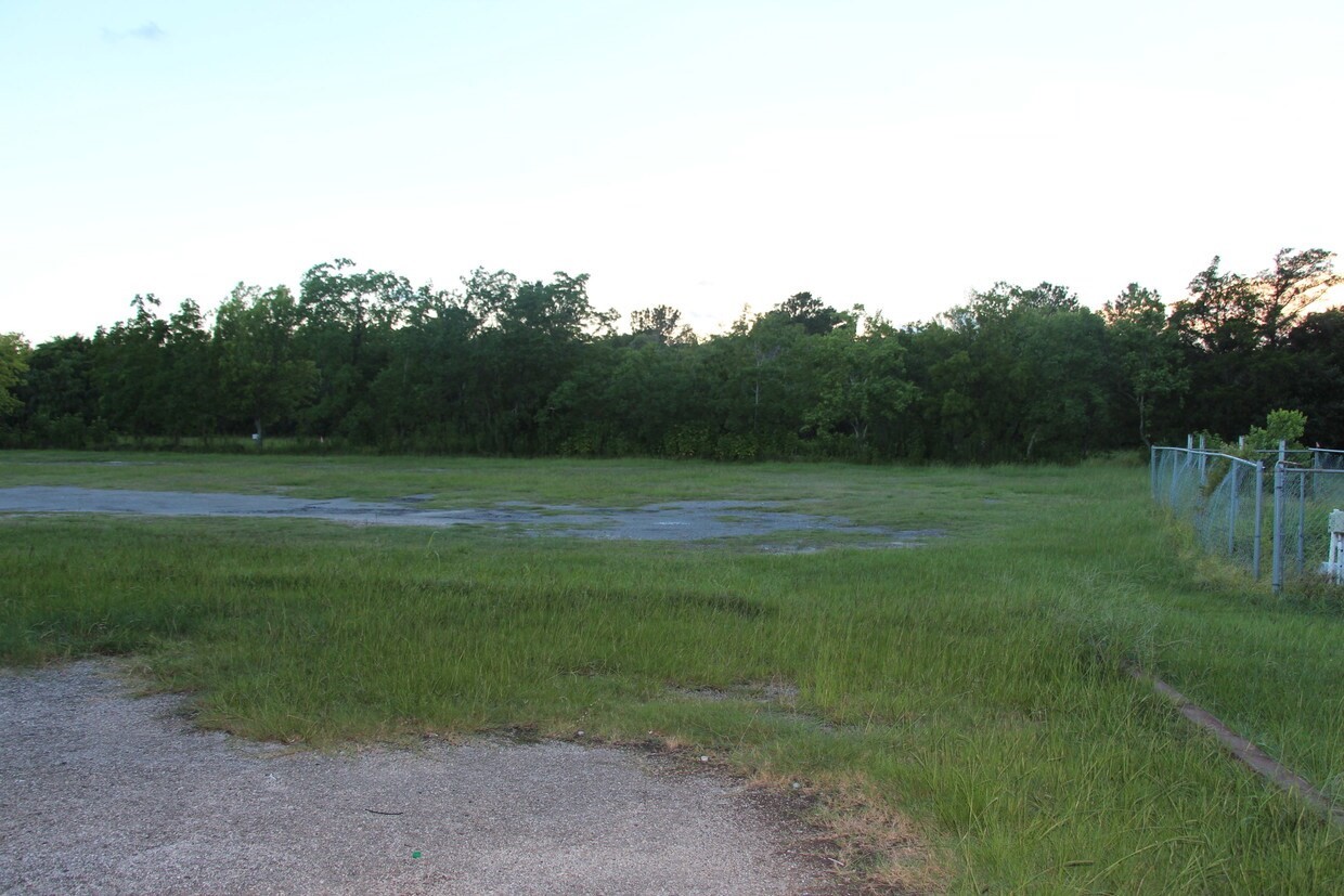 2510 W Cedar Bayou Lynchburg Road Property Photo 21