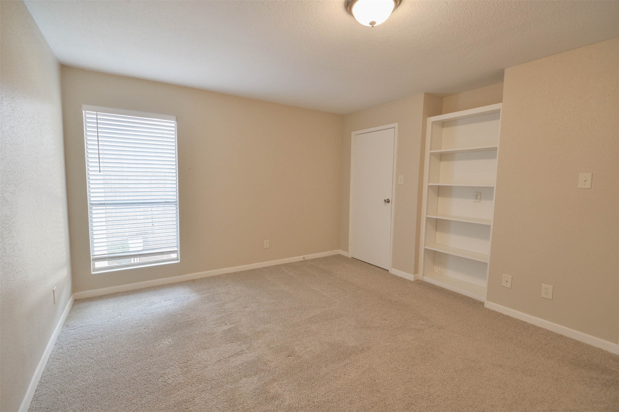 12955 Woodforest Boulevard 14 Property Photo 13