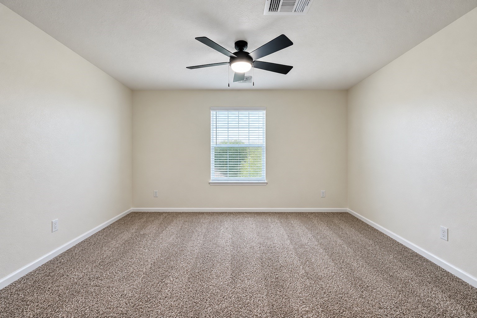 1870 Courtside Place Drive Property Photo 14