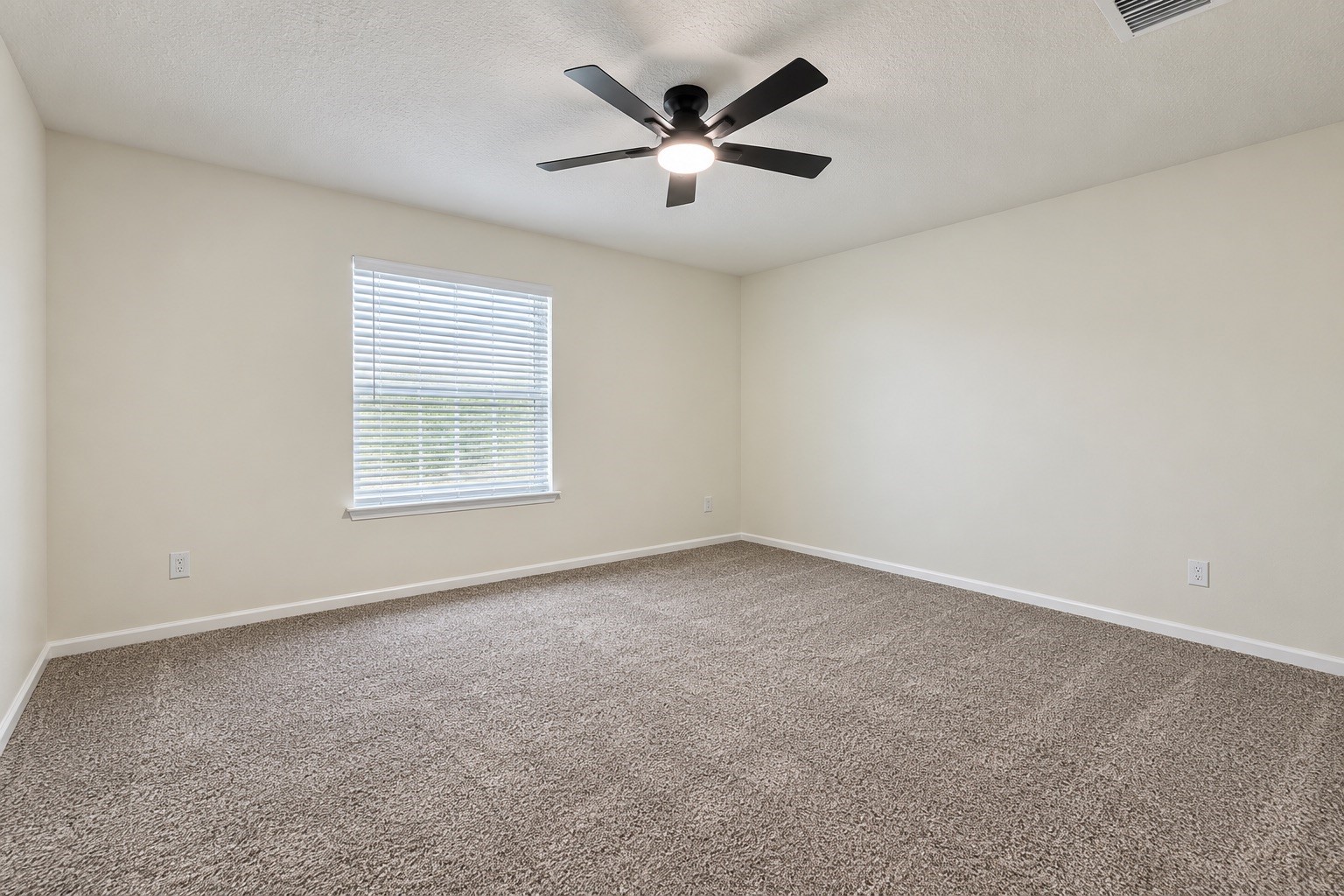 1870 Courtside Place Drive Property Photo 23
