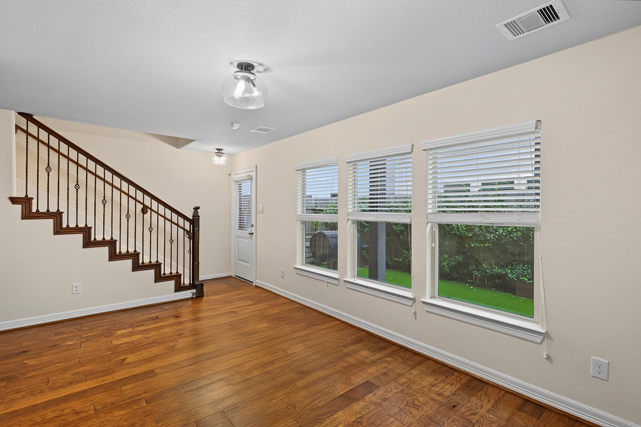 2713 Shadybrook Meadow Drive Property Photo 14