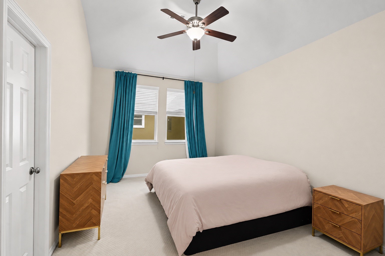 2713 Shadybrook Meadow Drive Property Photo 17