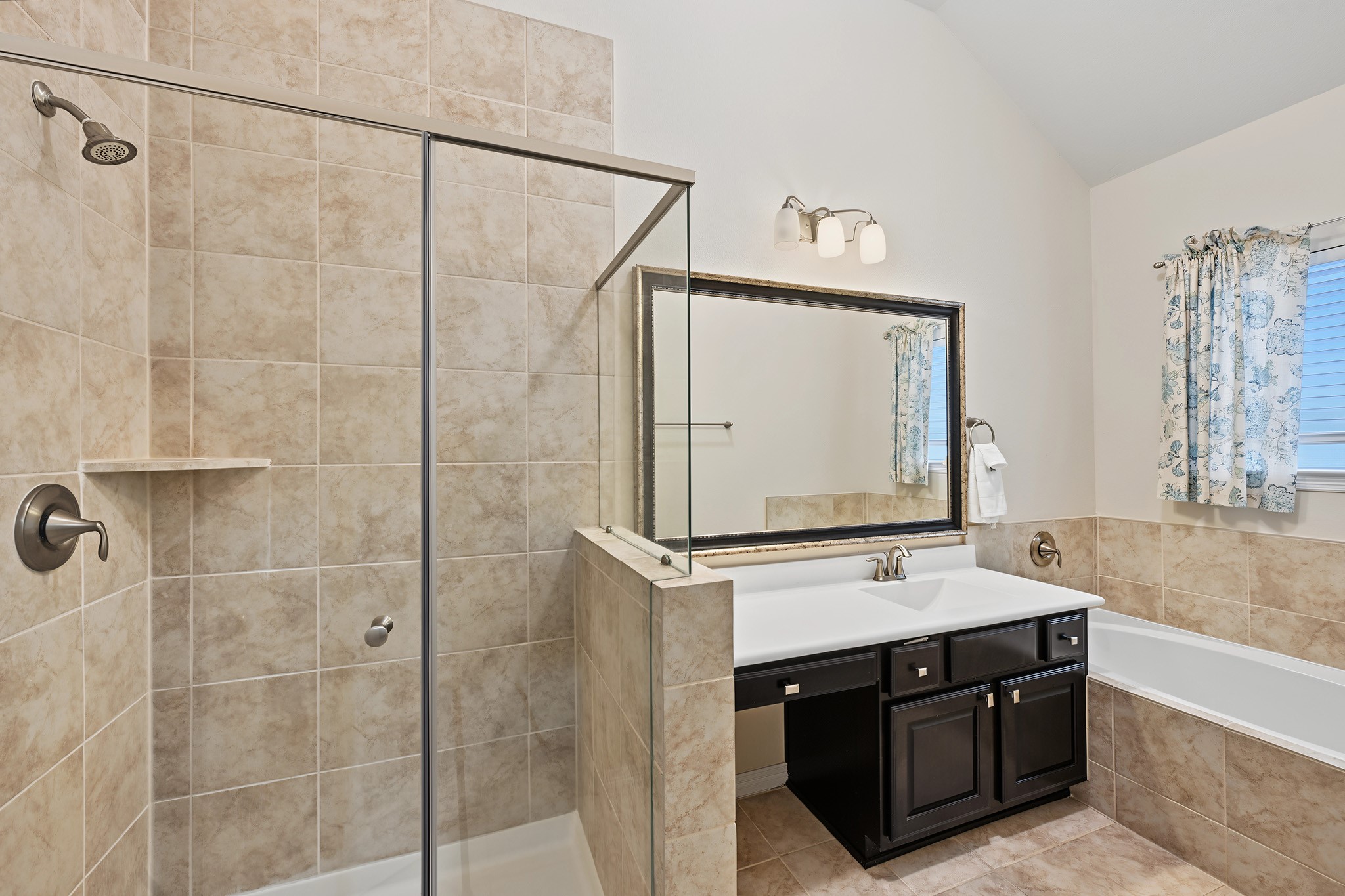 2713 Shadybrook Meadow Drive Property Photo 18