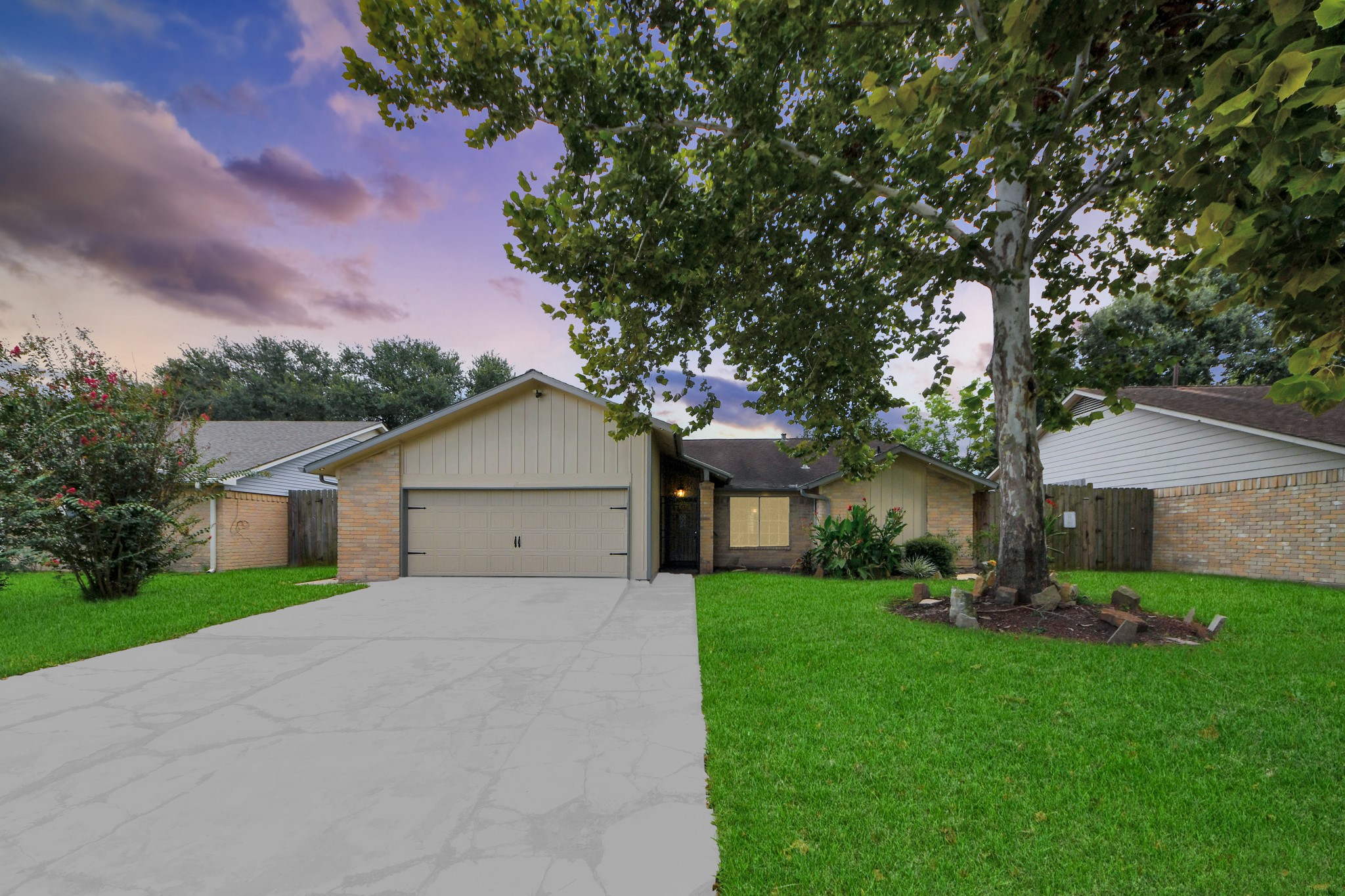 16011 Sierra Grande Drive Property Photo 1