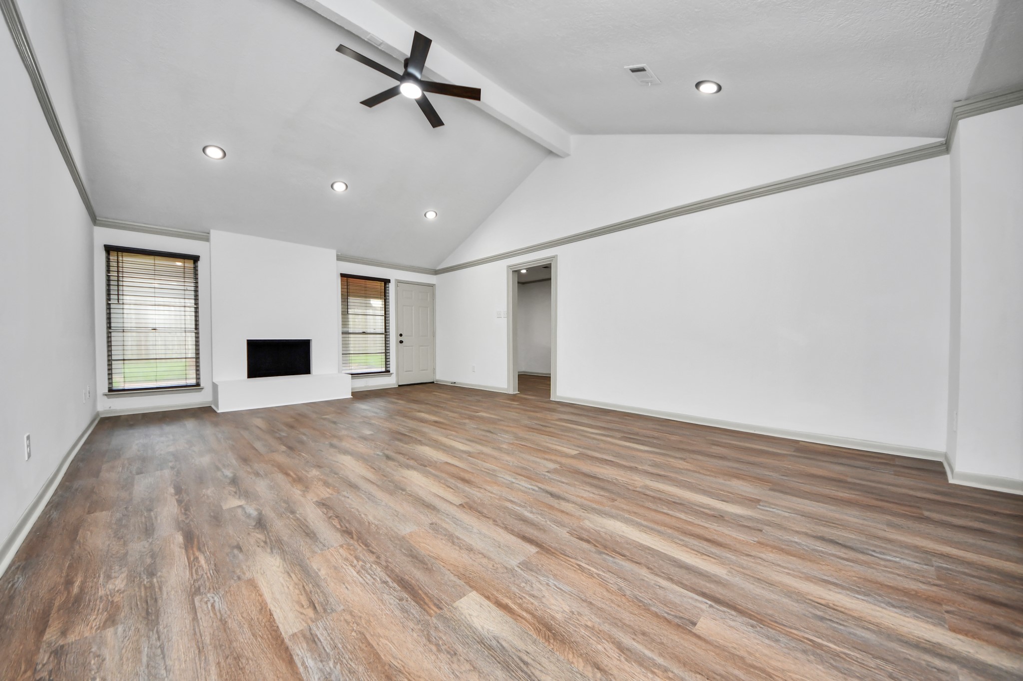 16011 Sierra Grande Drive Property Photo 4