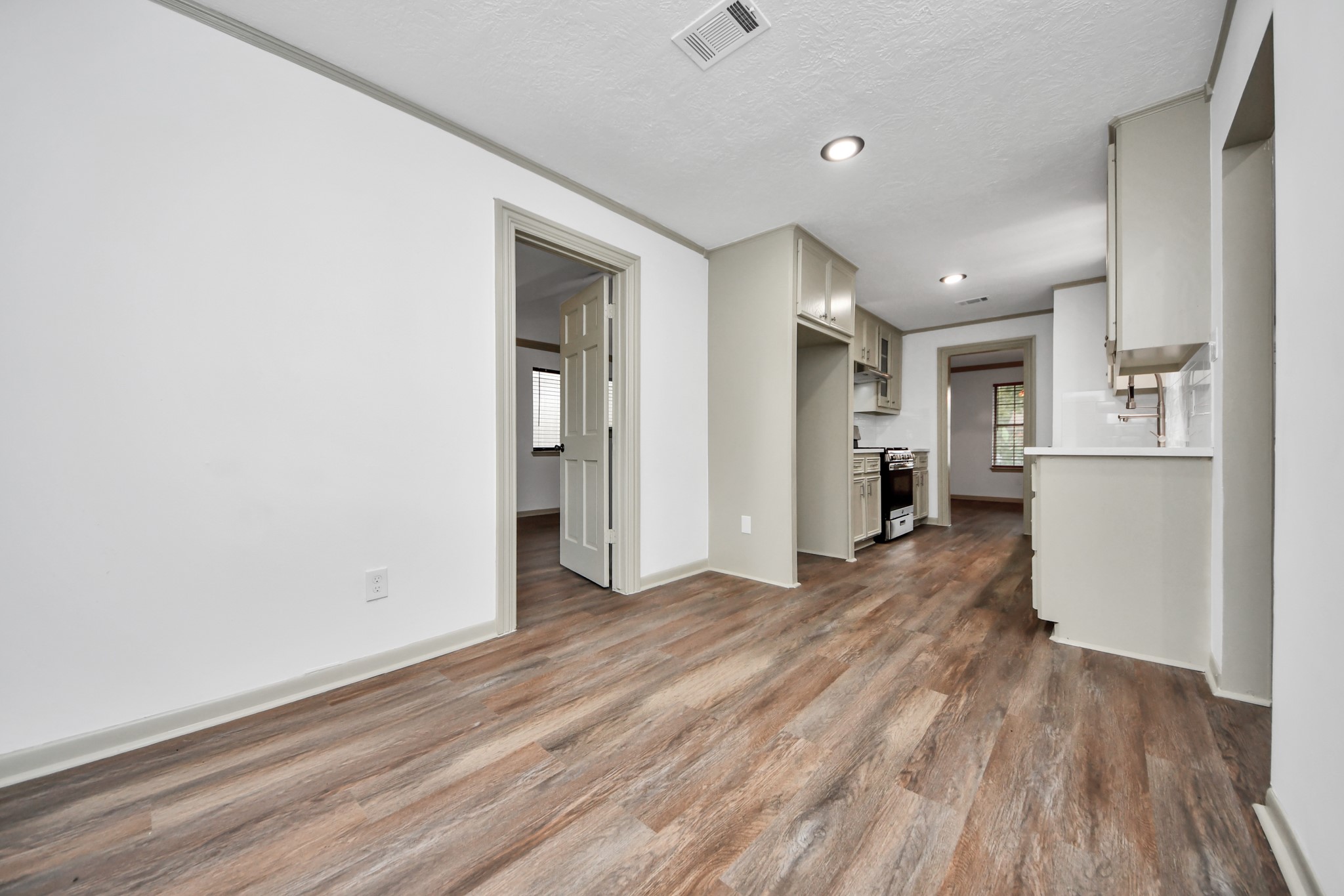 16011 Sierra Grande Drive Property Photo 10